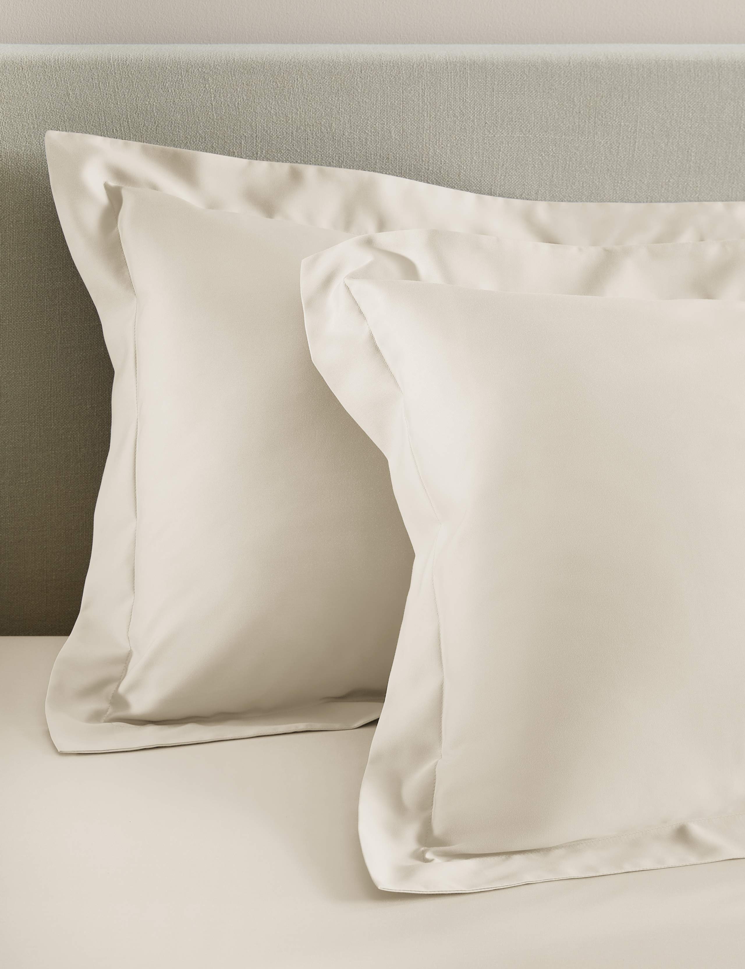 2pk Ultimate Silky & Softy Oxford Pillowcases