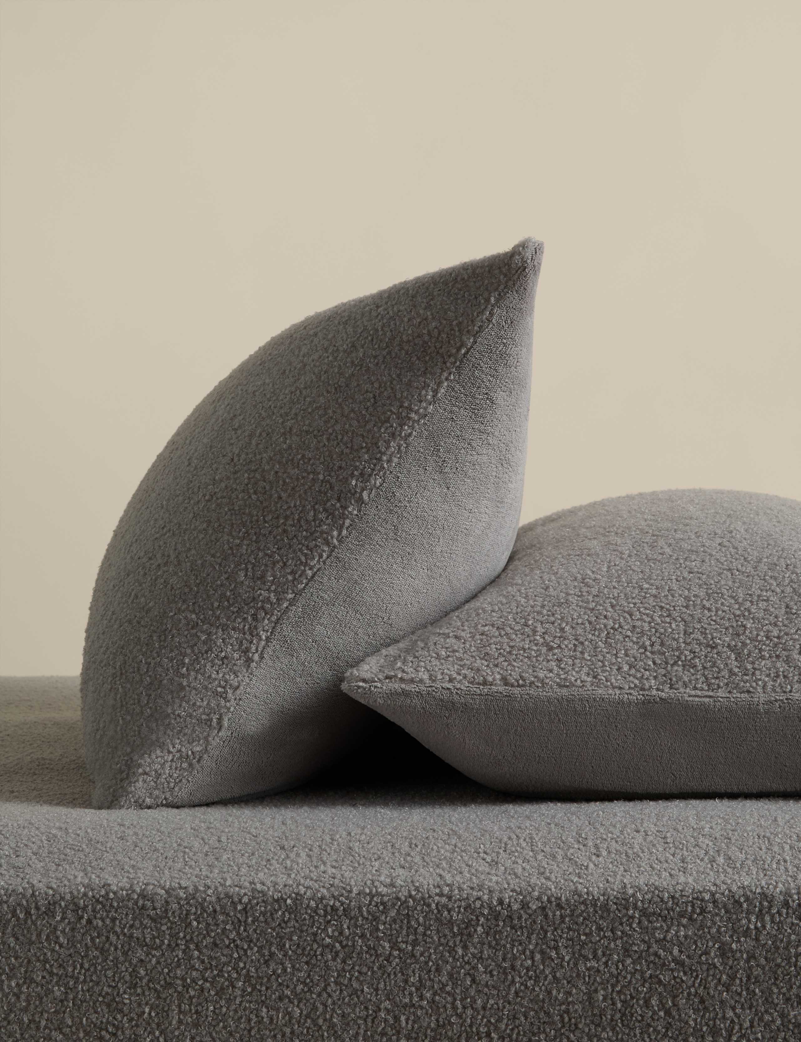 2pk Cosy Borg Standard Pillowcases