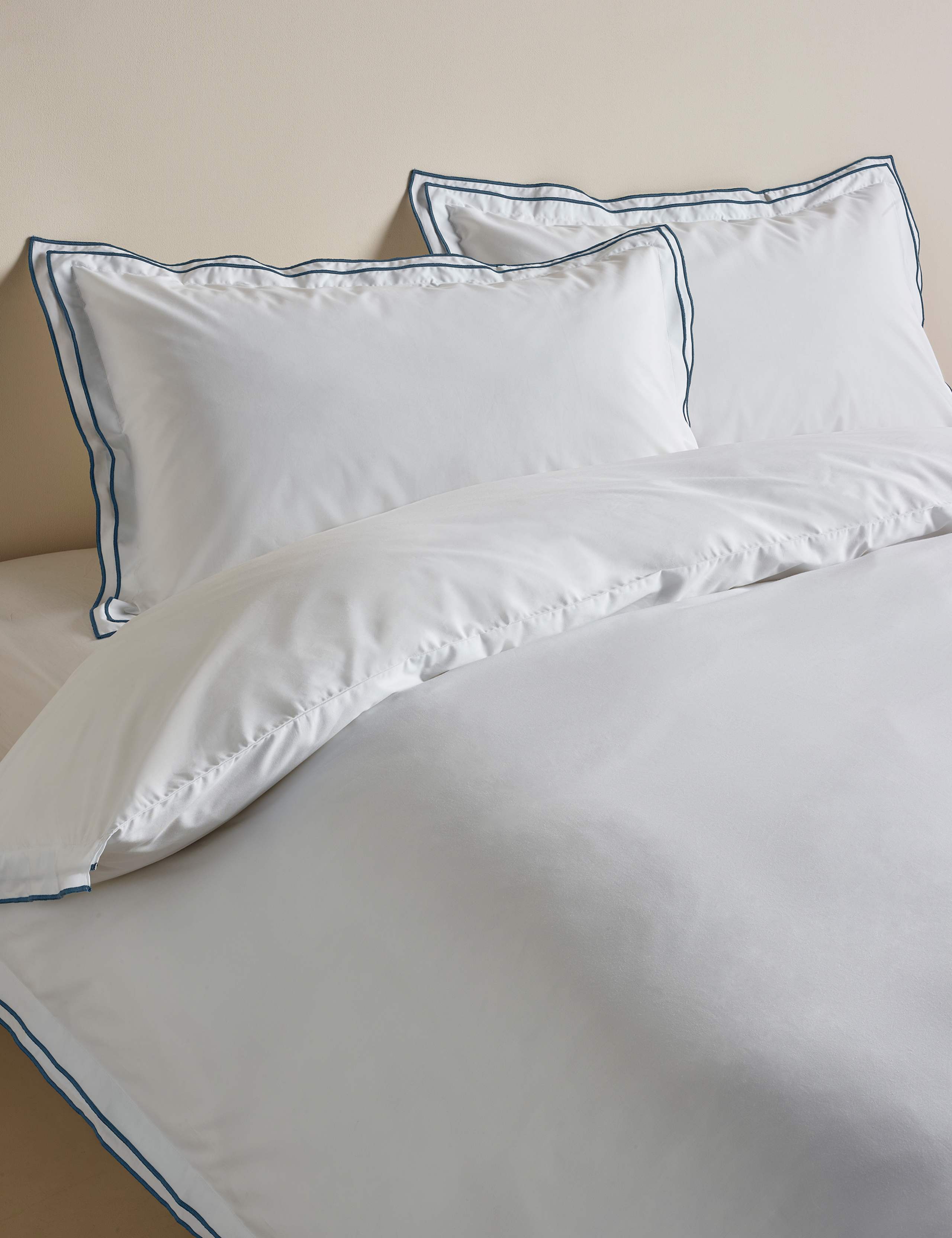 Egyptian Cotton Embroidered Bedding Set