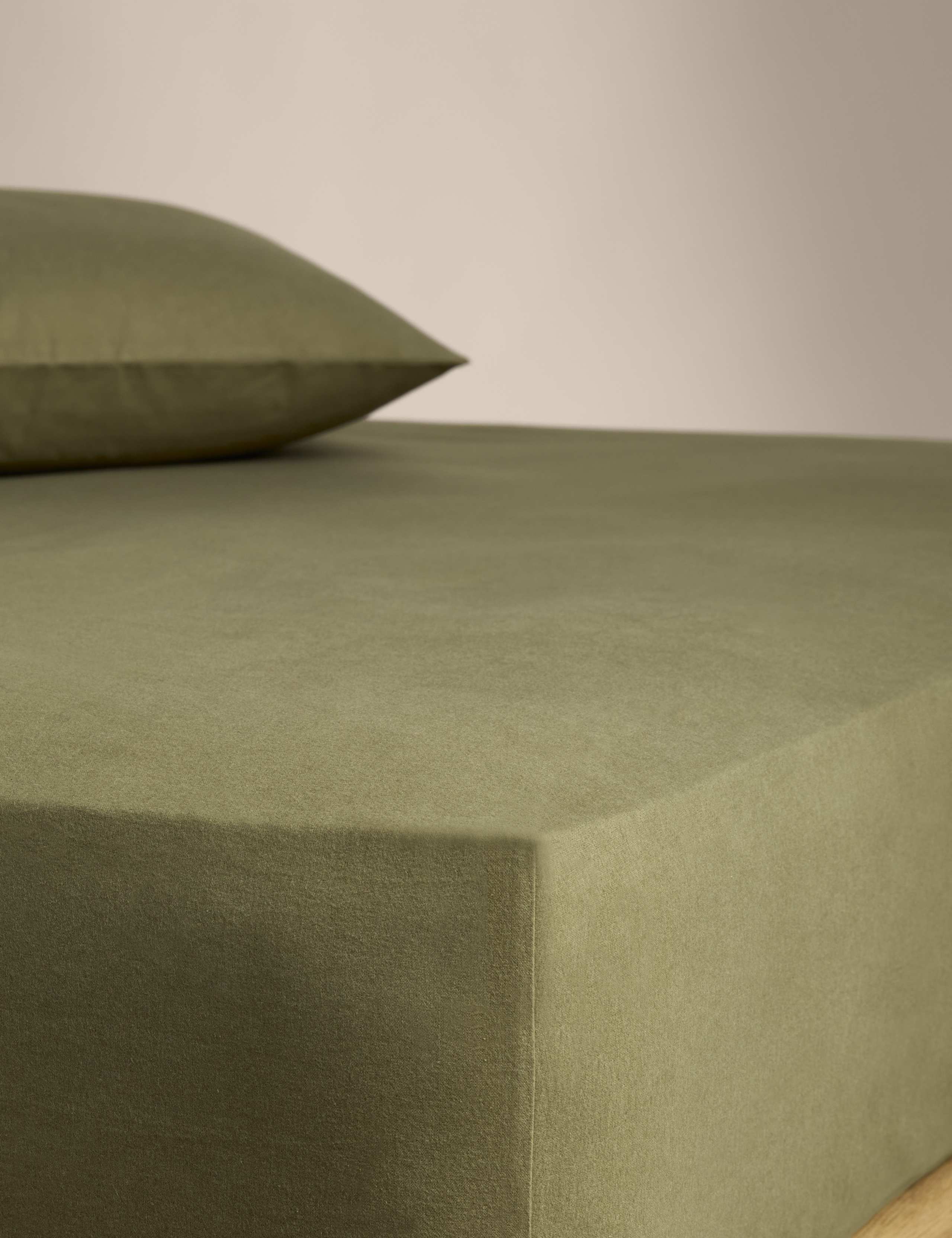 Pure Brushed Cotton Deep Fitted Sheet