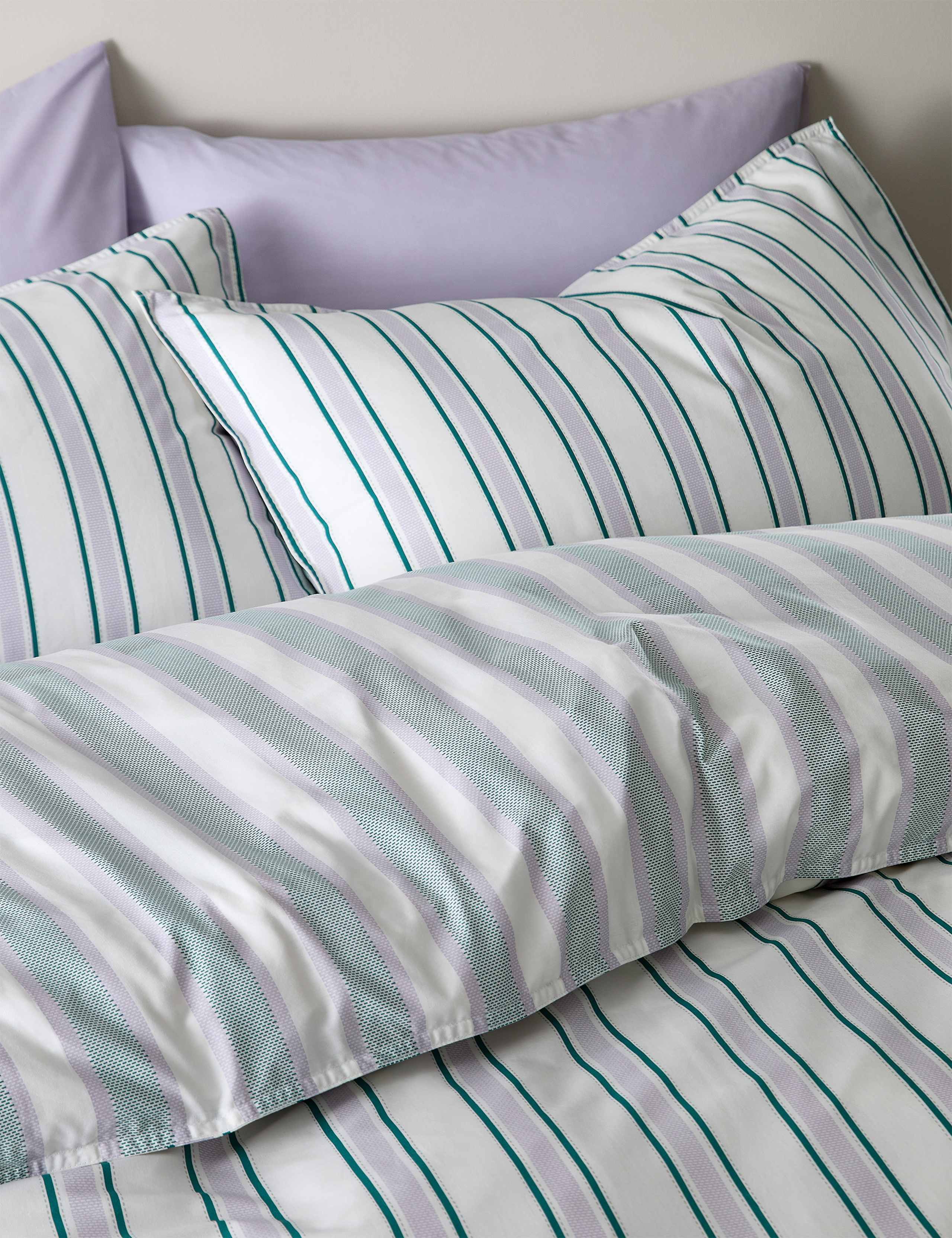 Cotton Rich Striped Bedding Set