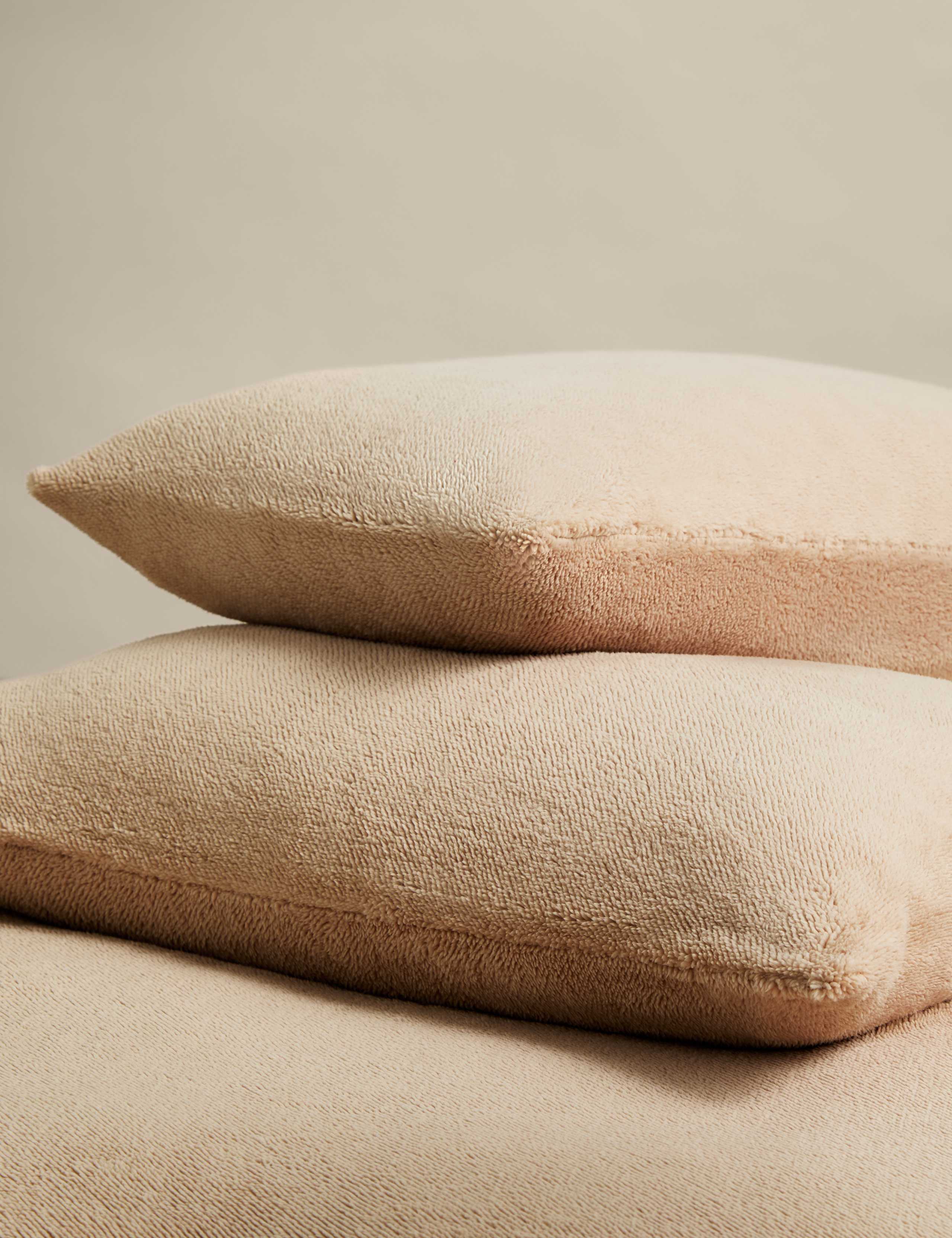 2pk Teddy Fleece Pillowcases