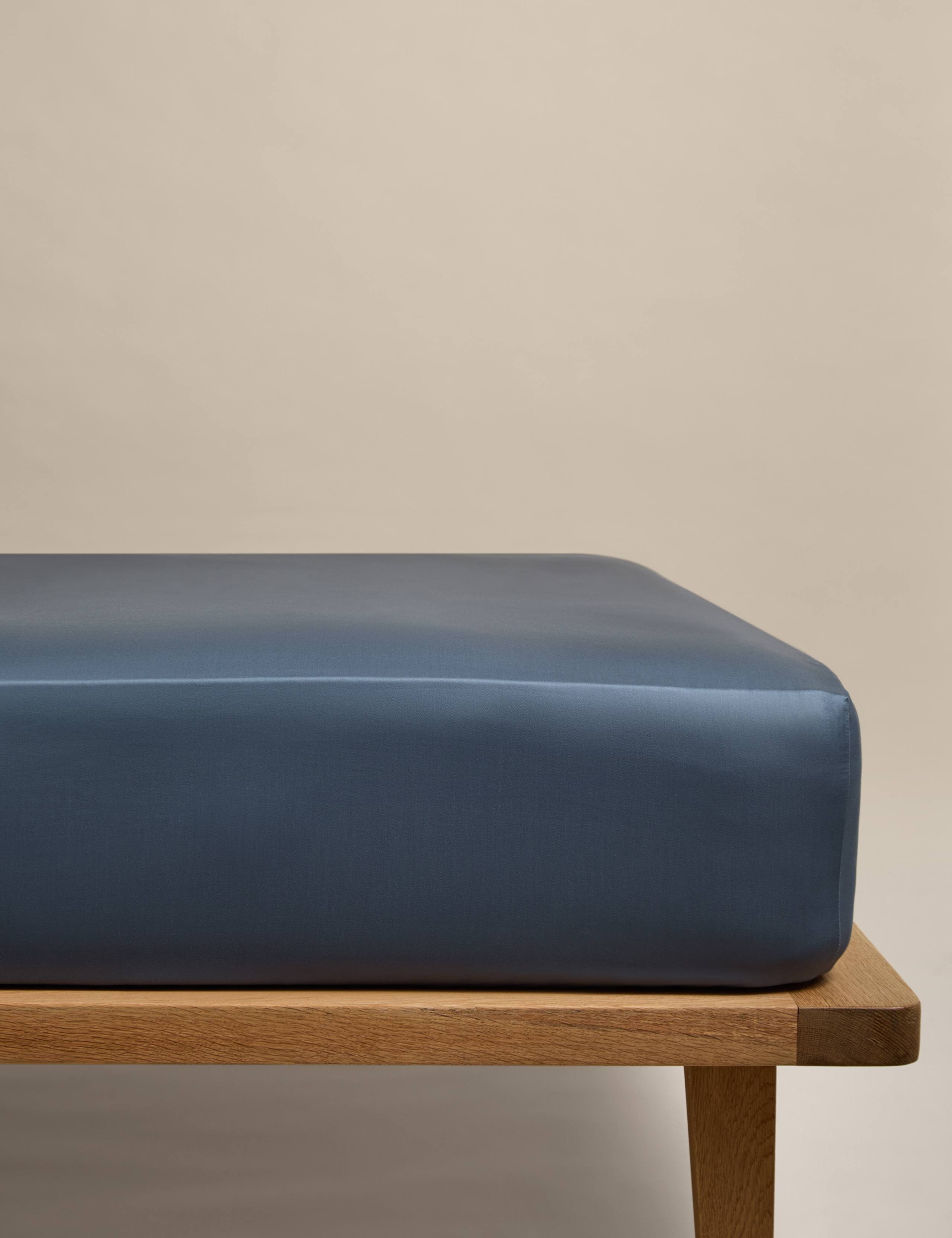 Egyptian Cotton 400 Thread Count Silky Deep Fitted Sheet