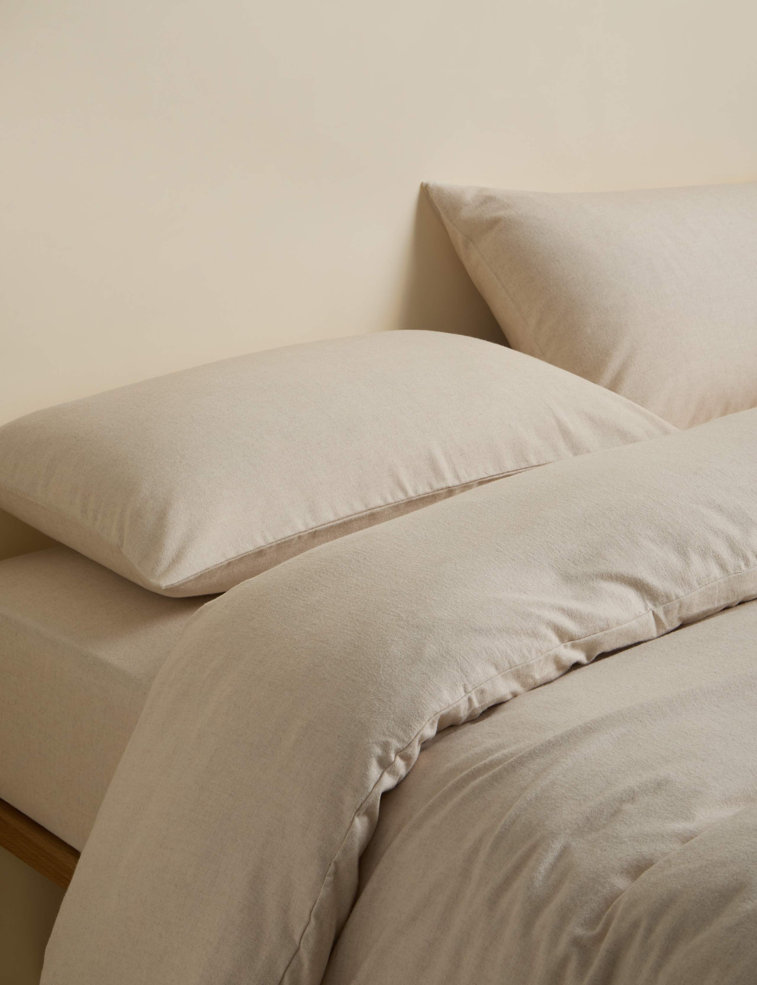 Cotton Rich Bedding Set with Cashmere