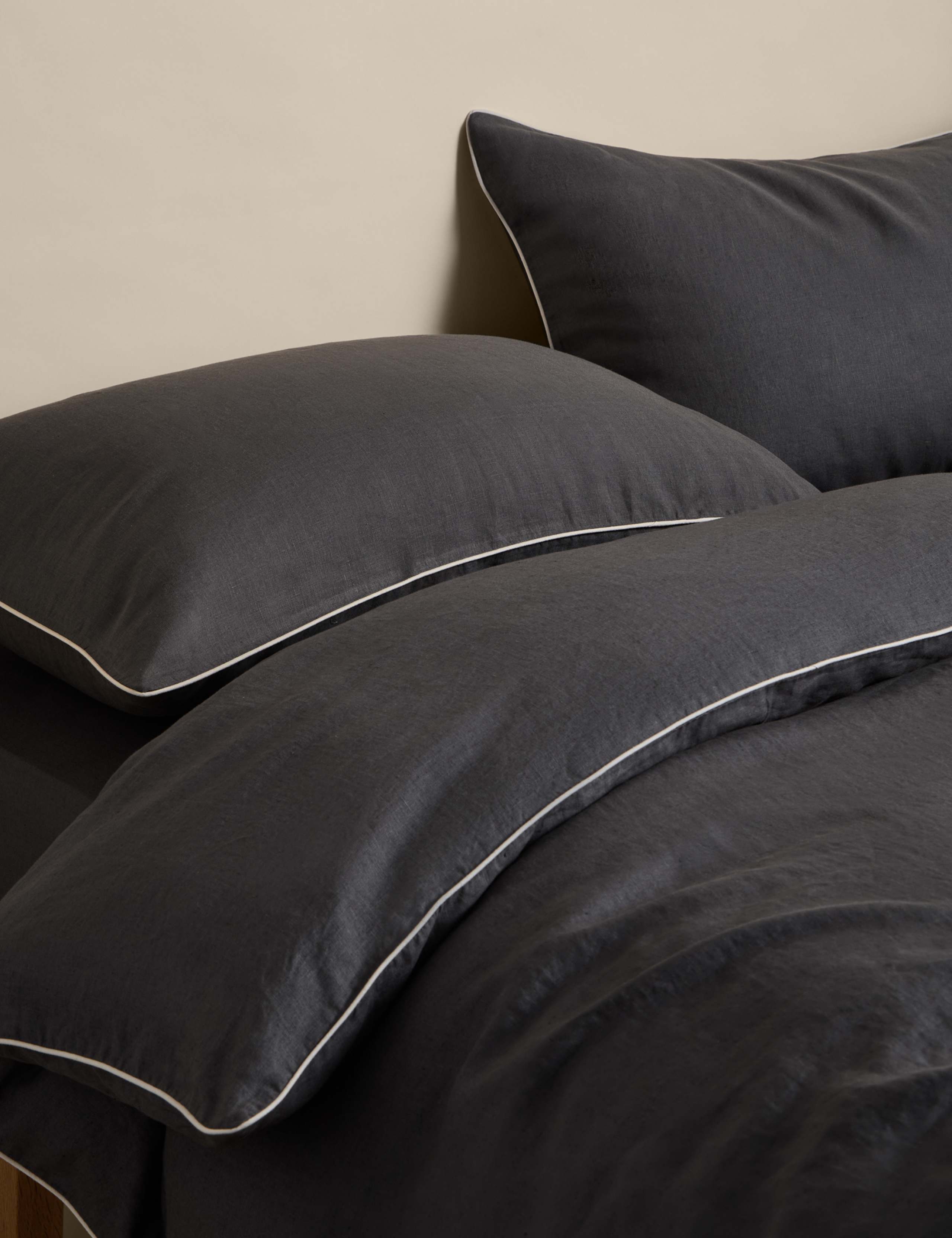 Pure Linen 190 GSM Bedding Set