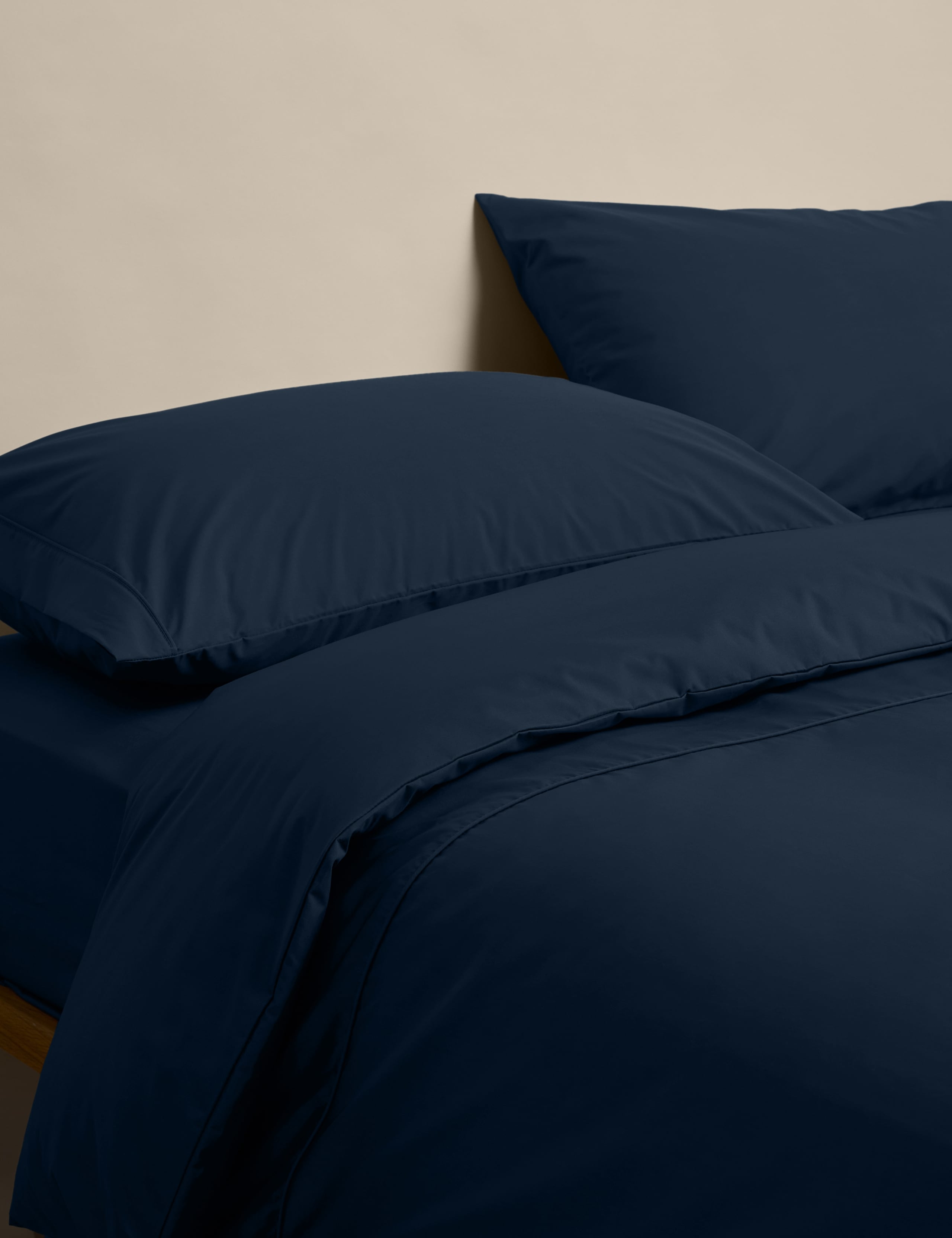 Egyptian Cotton 230 Thread Count Bedding Set