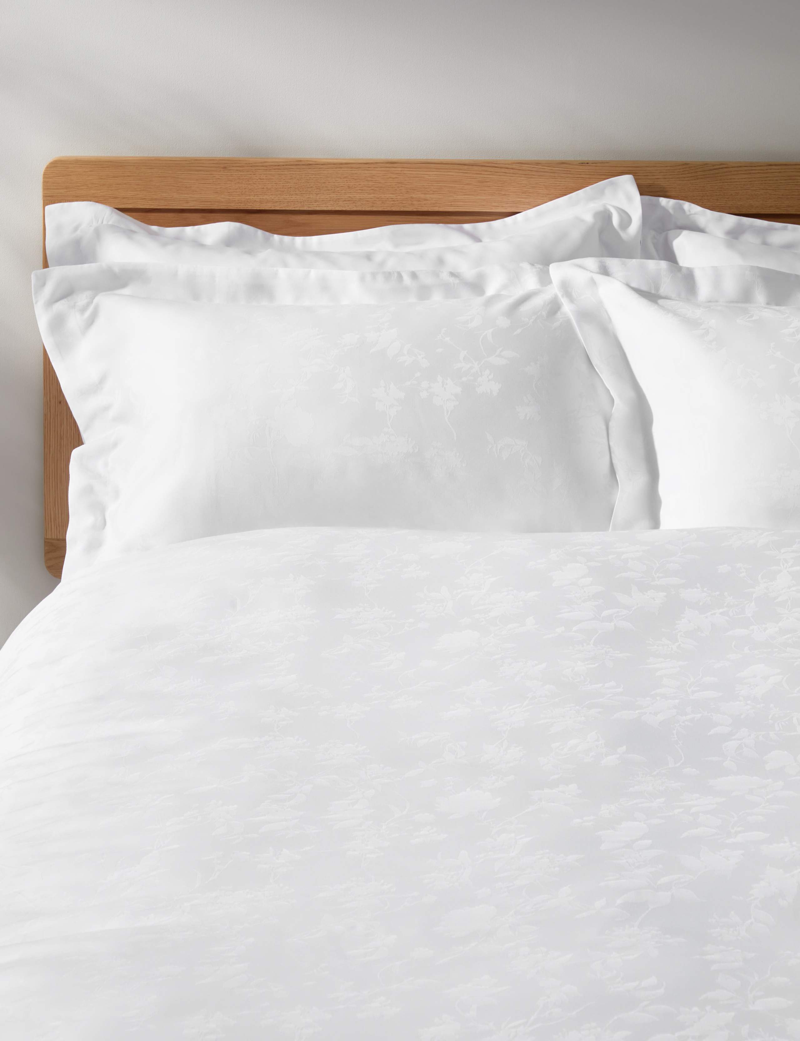 Pure Lyocell Floral Jacquard Bedding Set