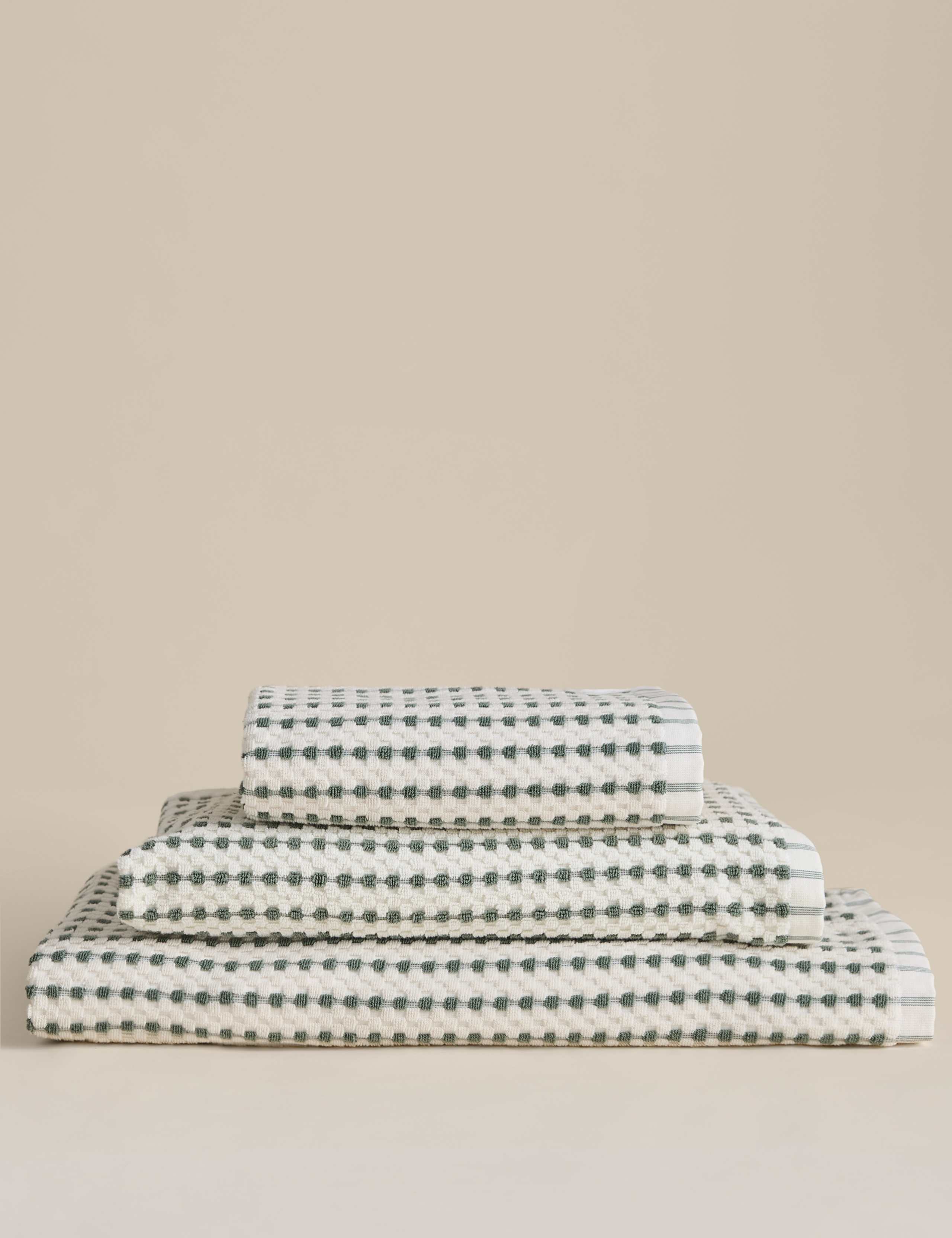 Pure Cotton Spotty Striped Towel