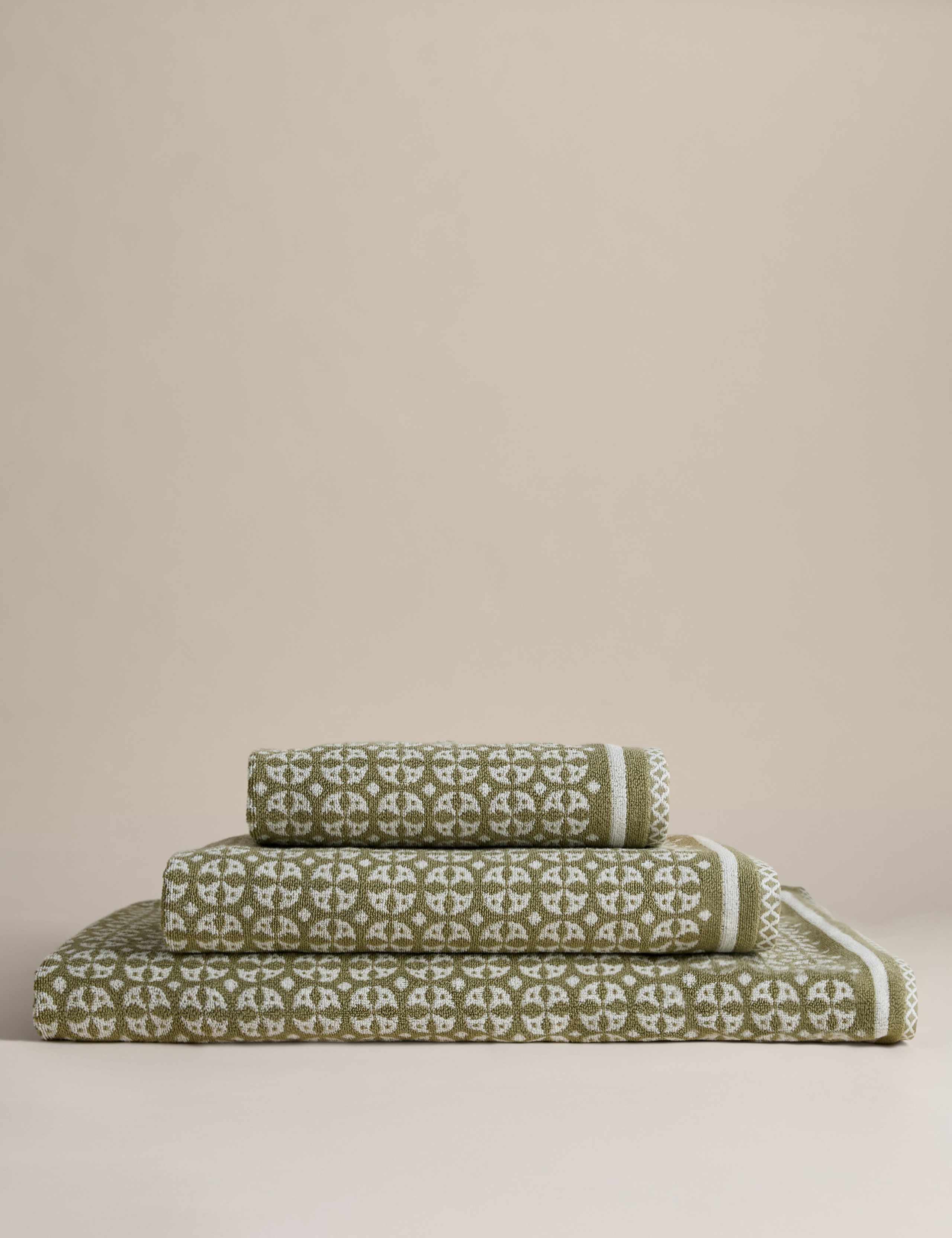 Pure Cotton Geometric Circle Towel