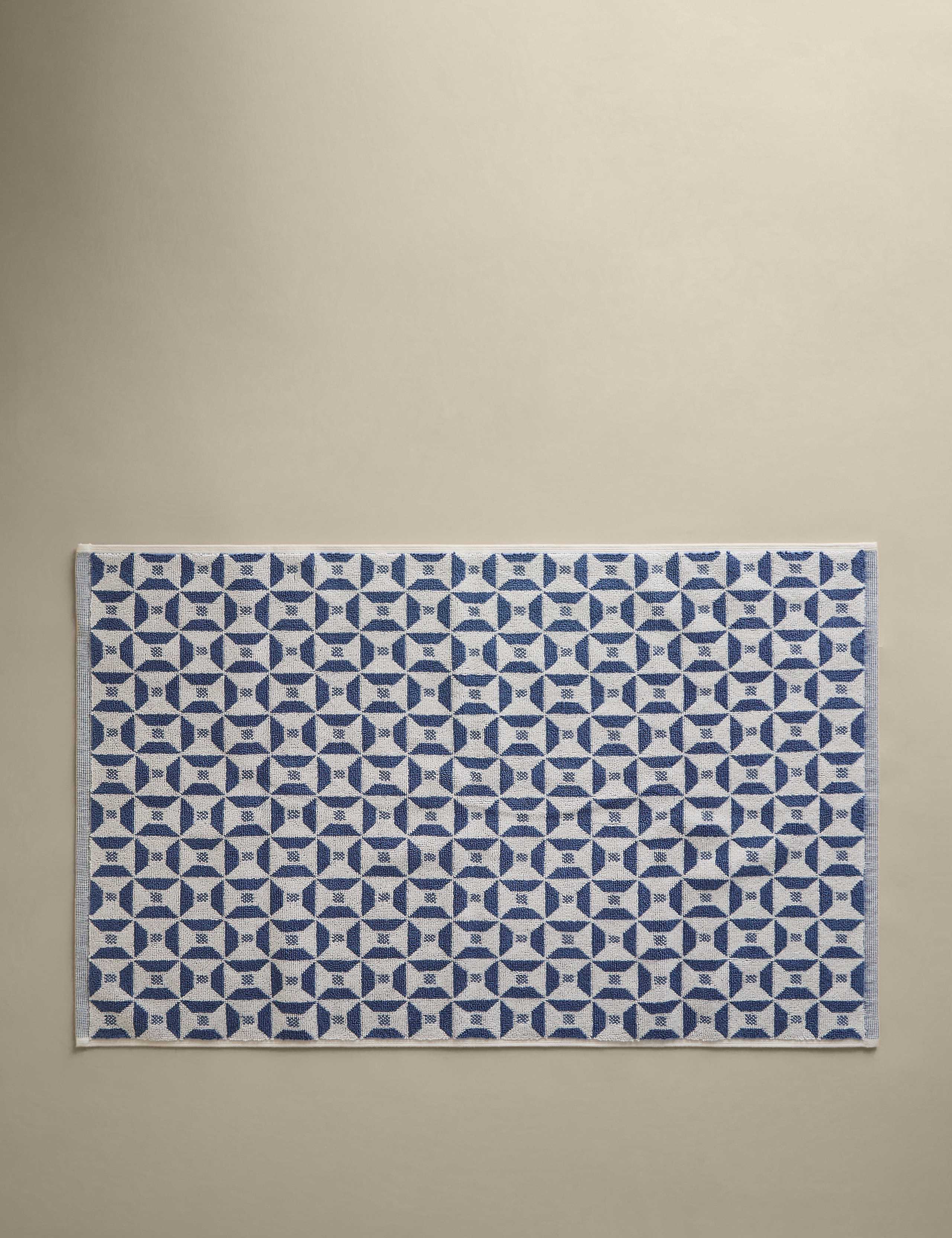 Pure Cotton Geometric Tile Bath Mat