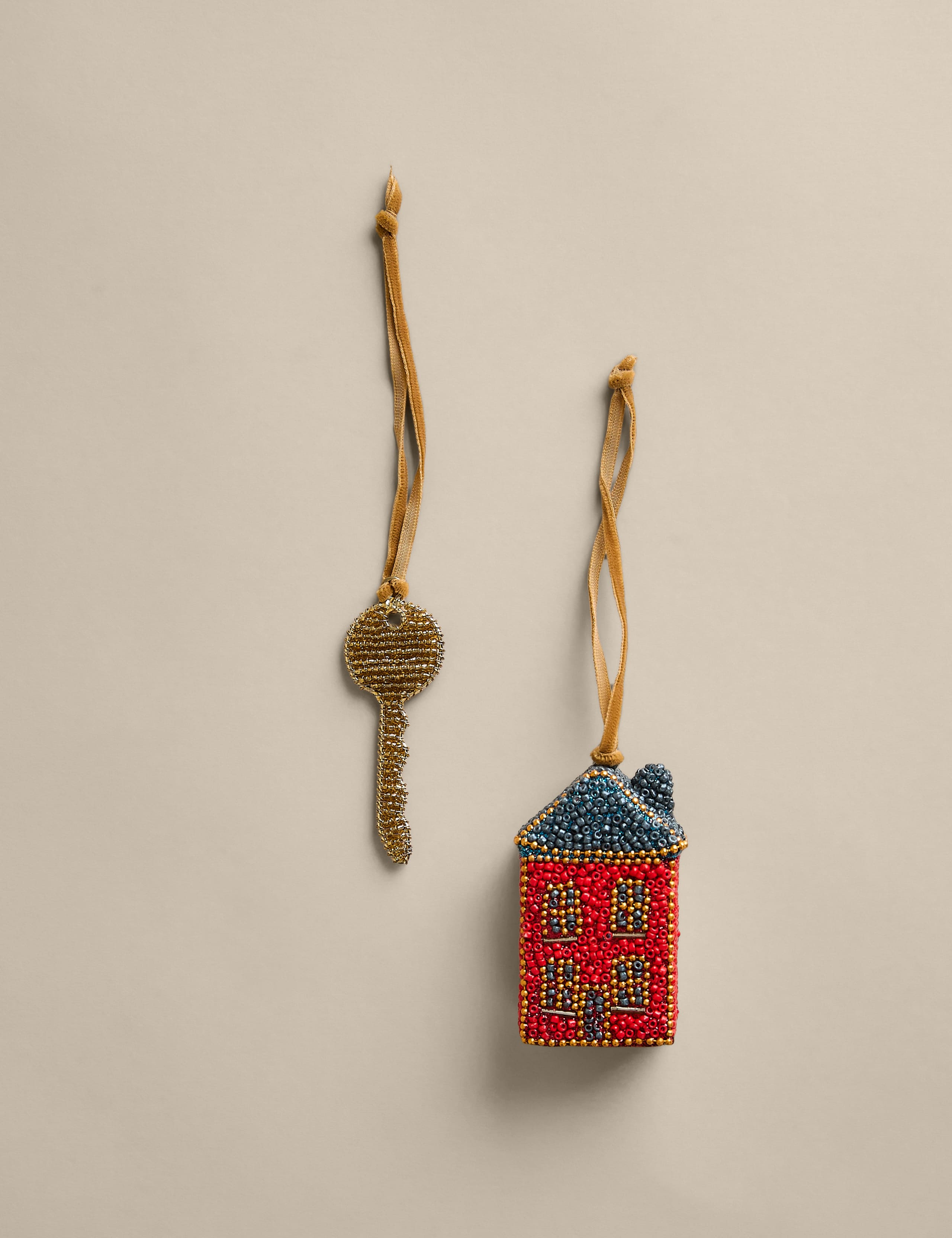 2 Pack Beaded Appliqué Hanging New Home Decoration