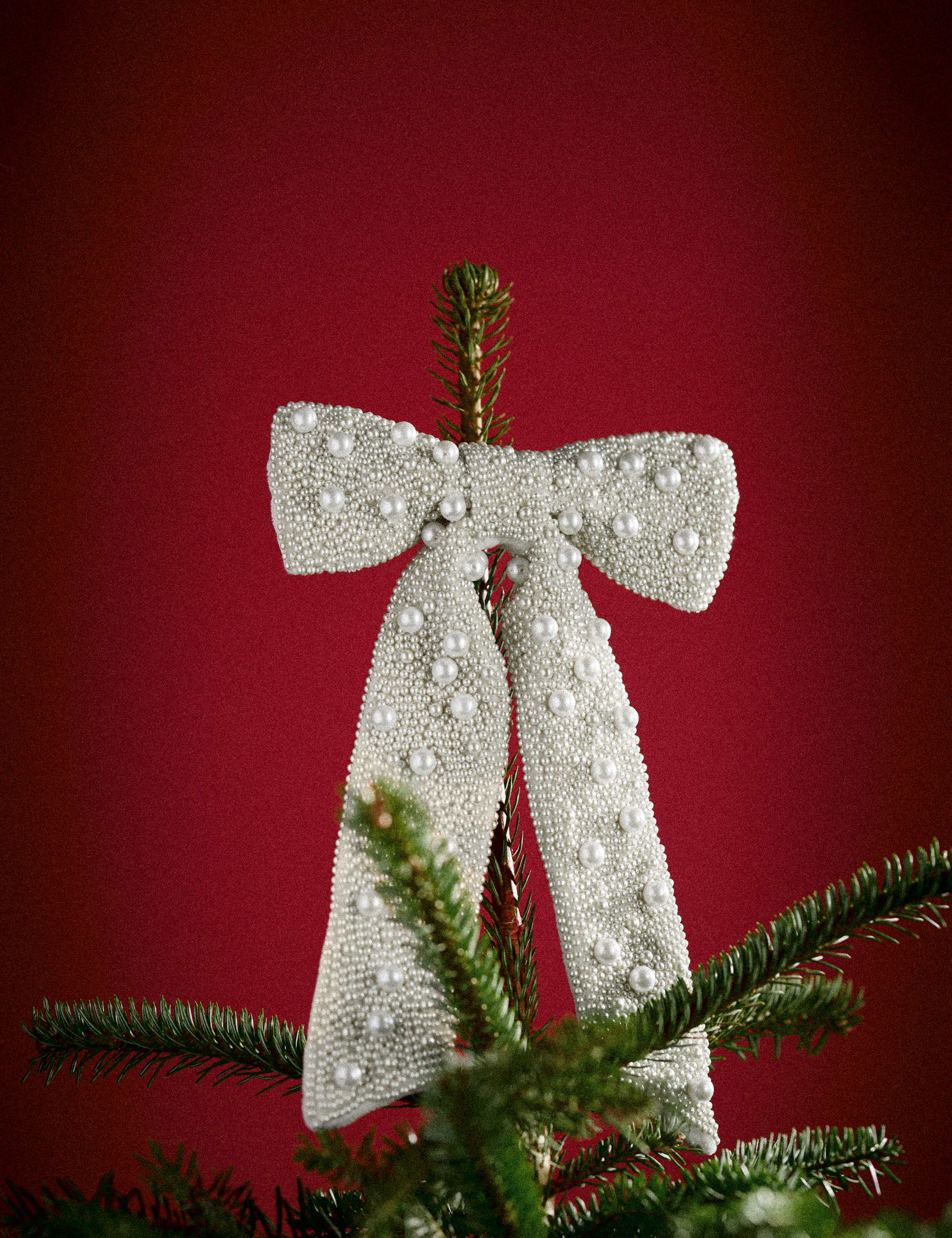 Cream Pearl Beaded Bow Tree Topper