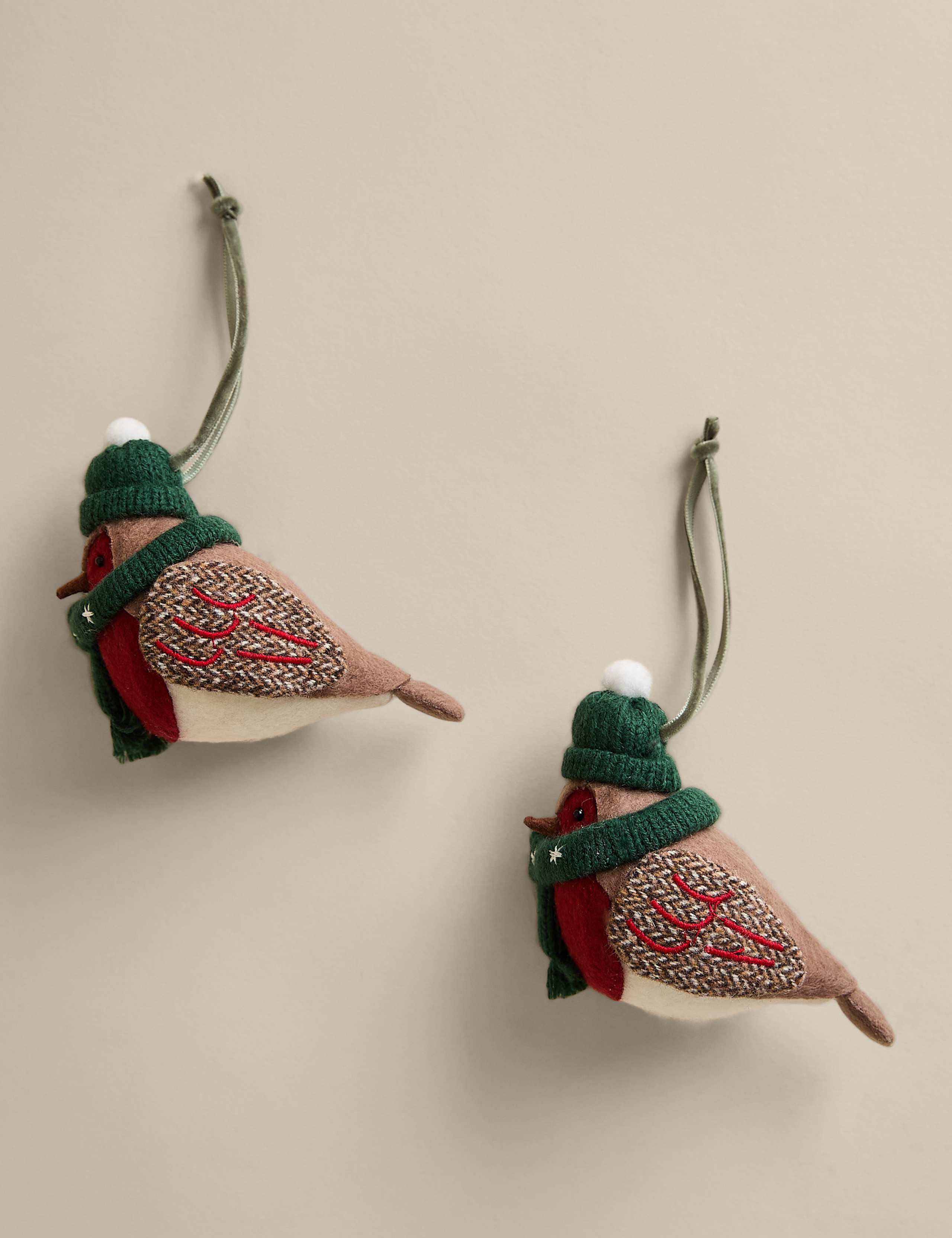 2 Pack Felt Robin Hanging Decorations