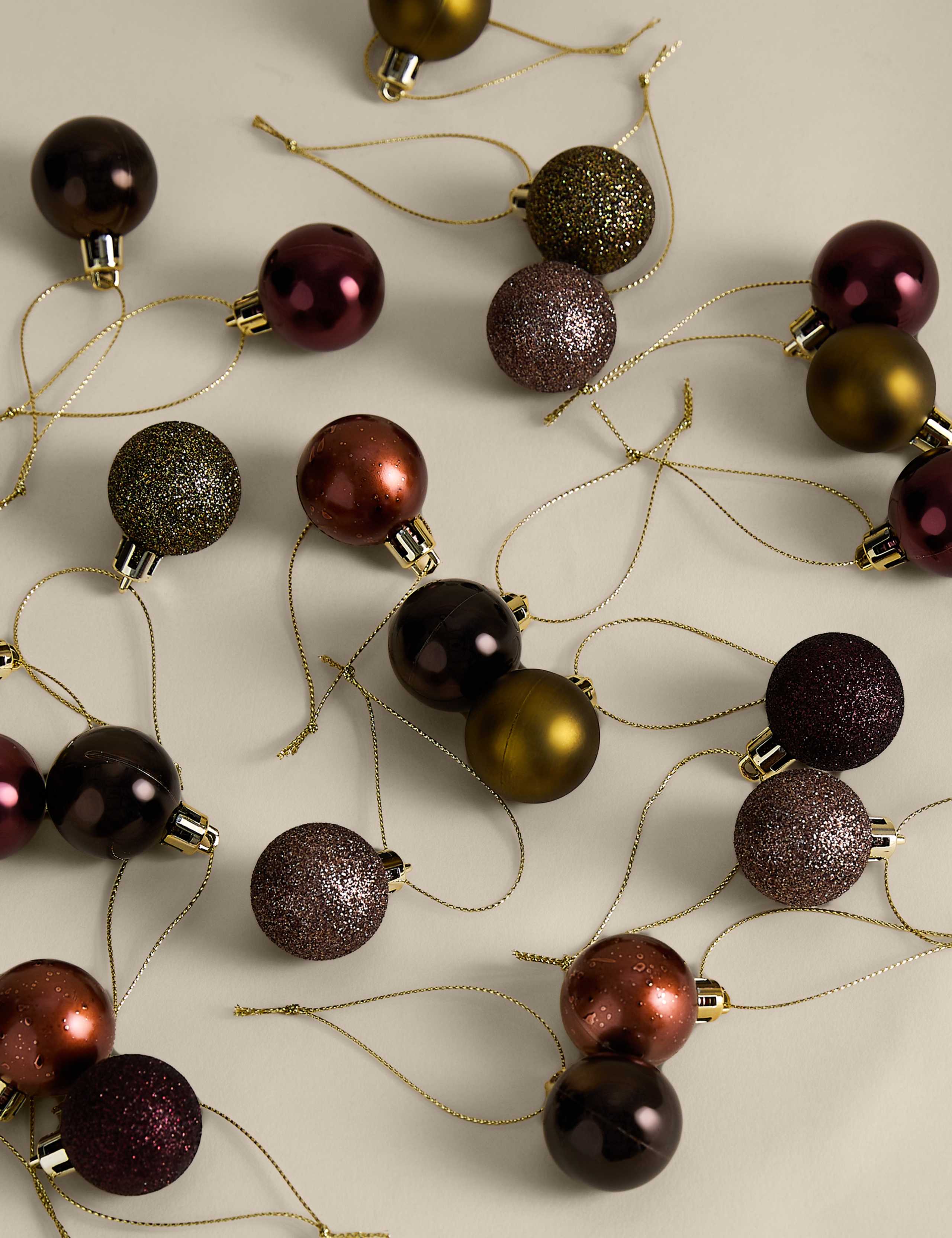 49 Pack Mini Shatterproof Baubles