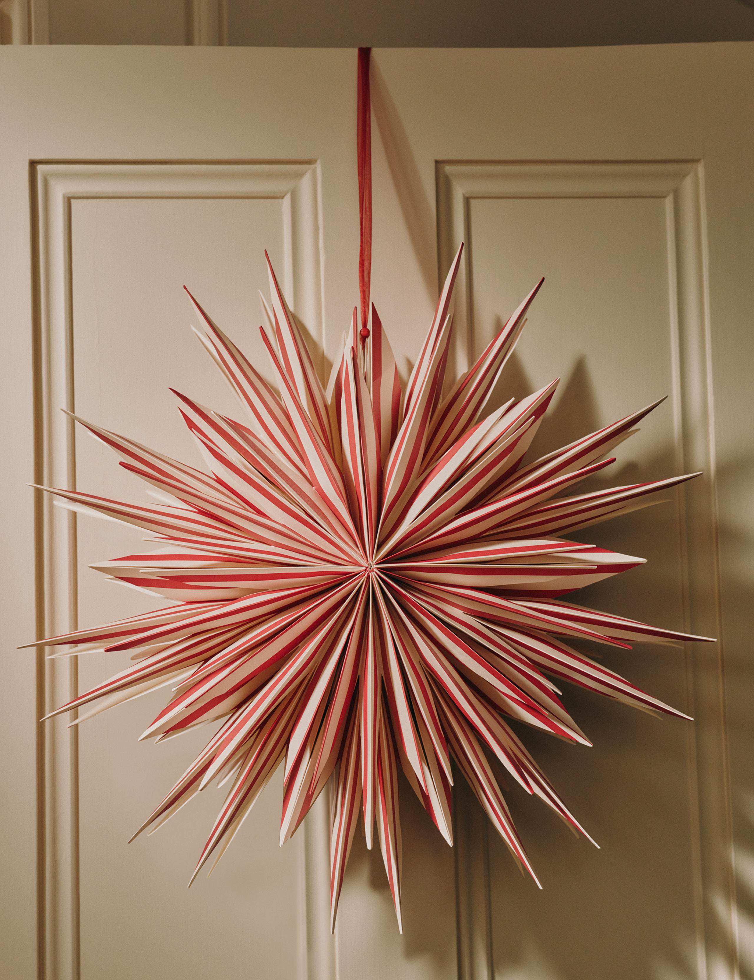 Paper Striped Star Room Decoration