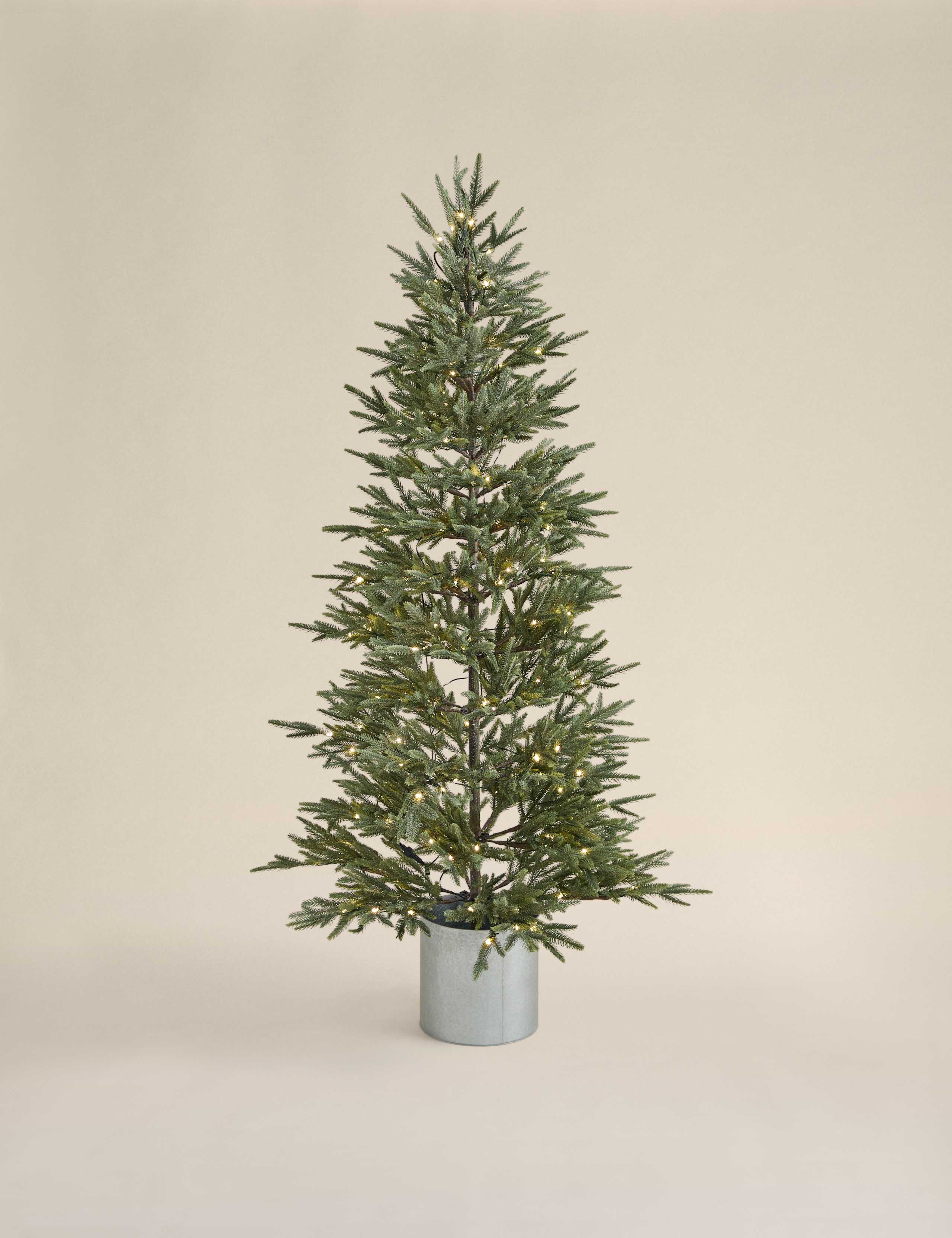 6ft Pre-Lit Potted Christmas Tree