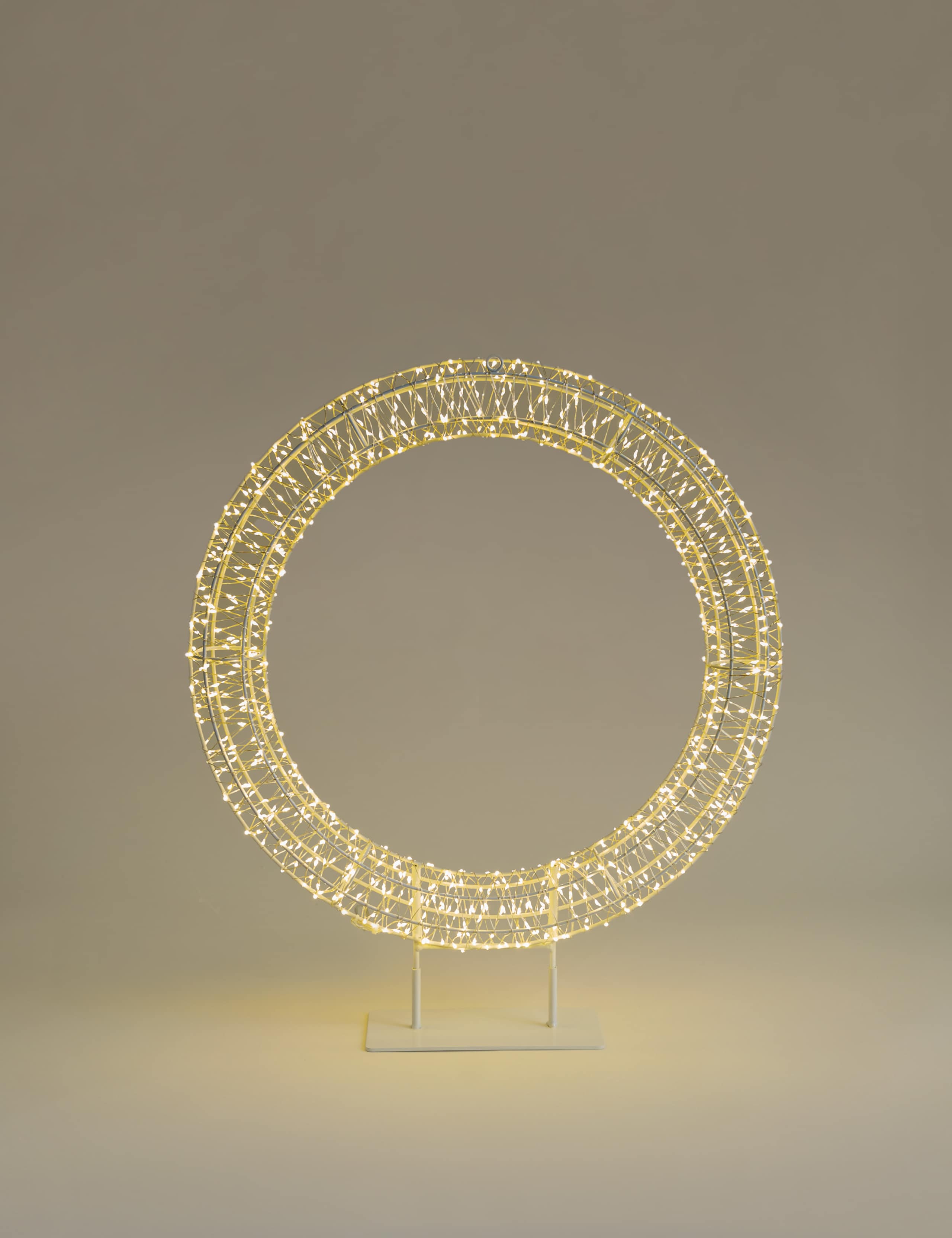 Light Up Standing Wreath Room Decoration