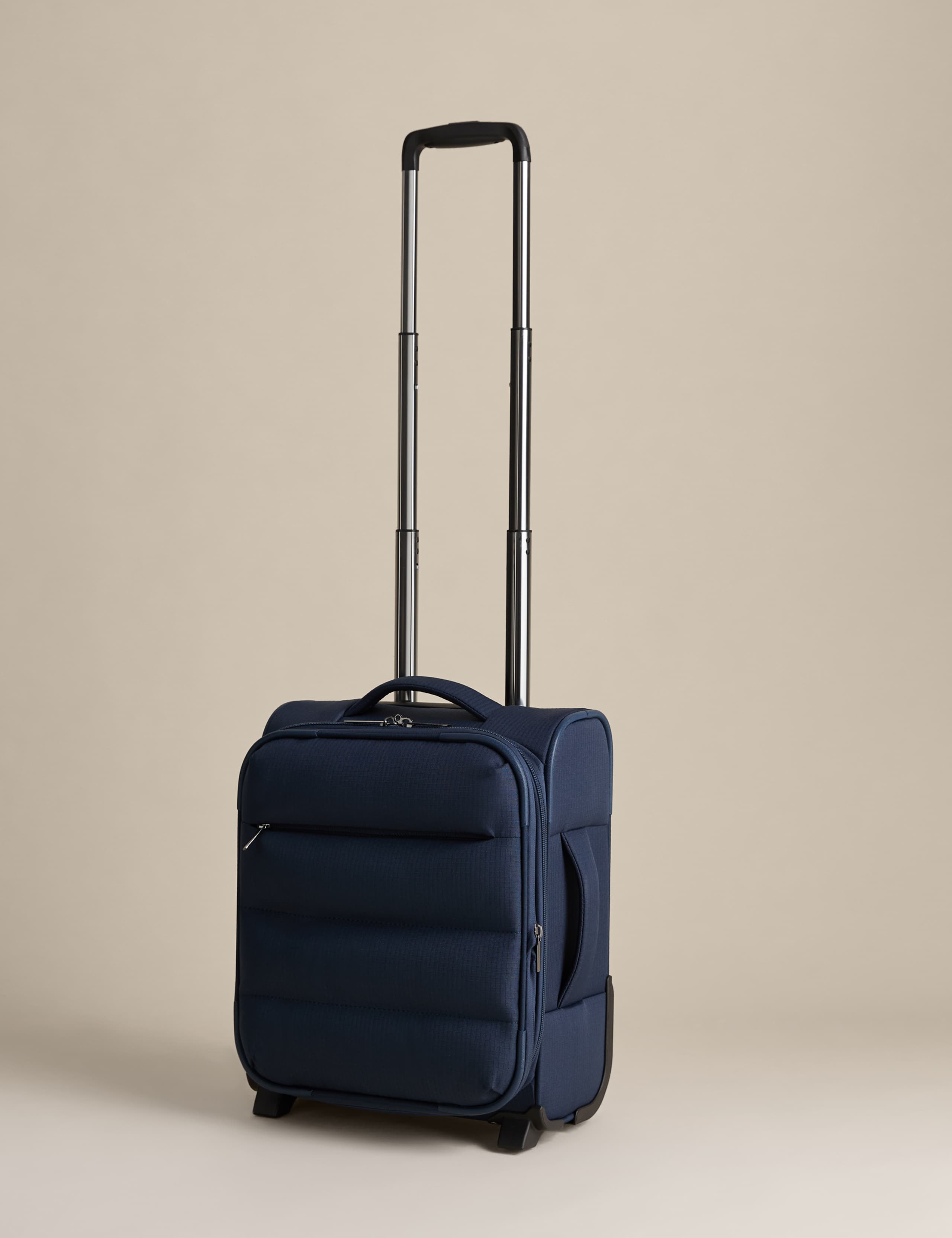 Geneva 2 Wheel Soft Underseat Case