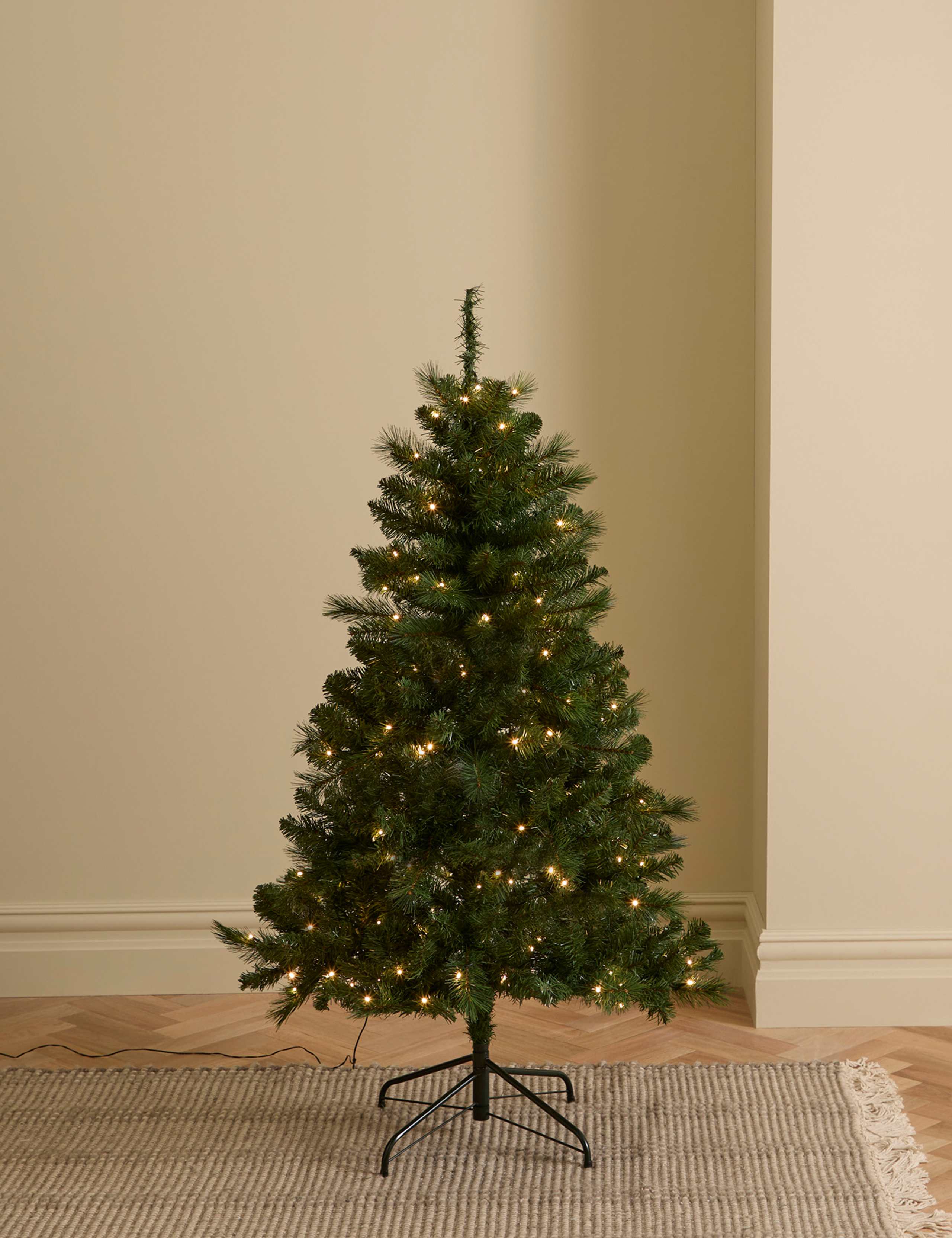 5ft Pre-Lit Pine Christmas Tree