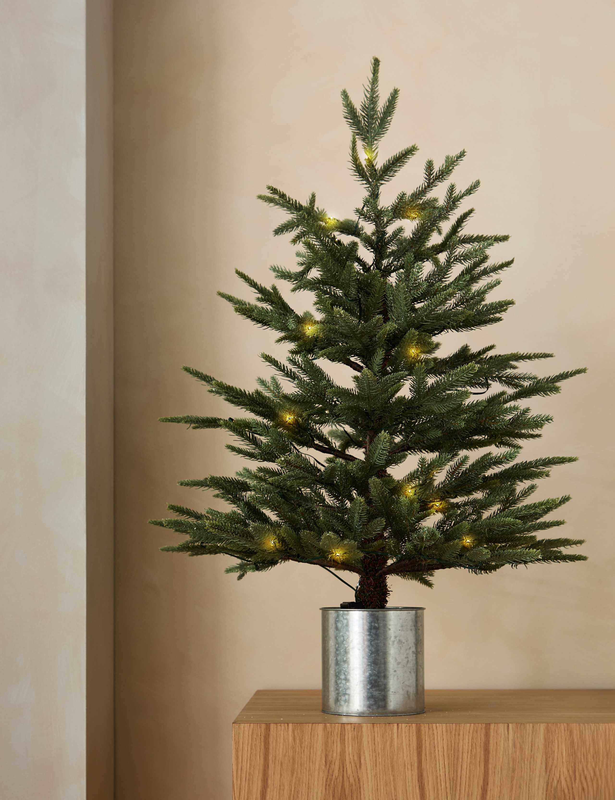 3ft Potted Christmas Tree