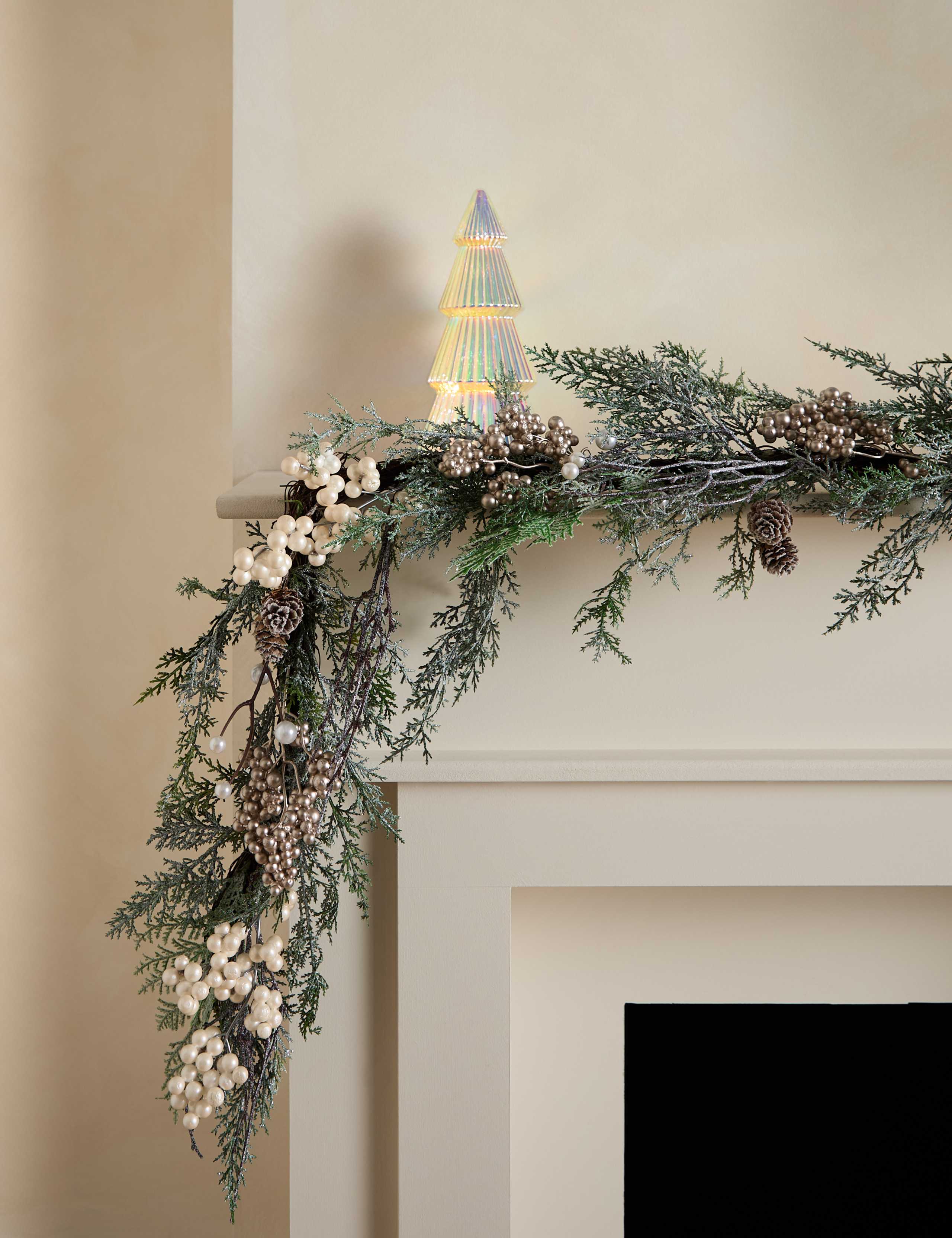 10ft Snowy Berry Garland