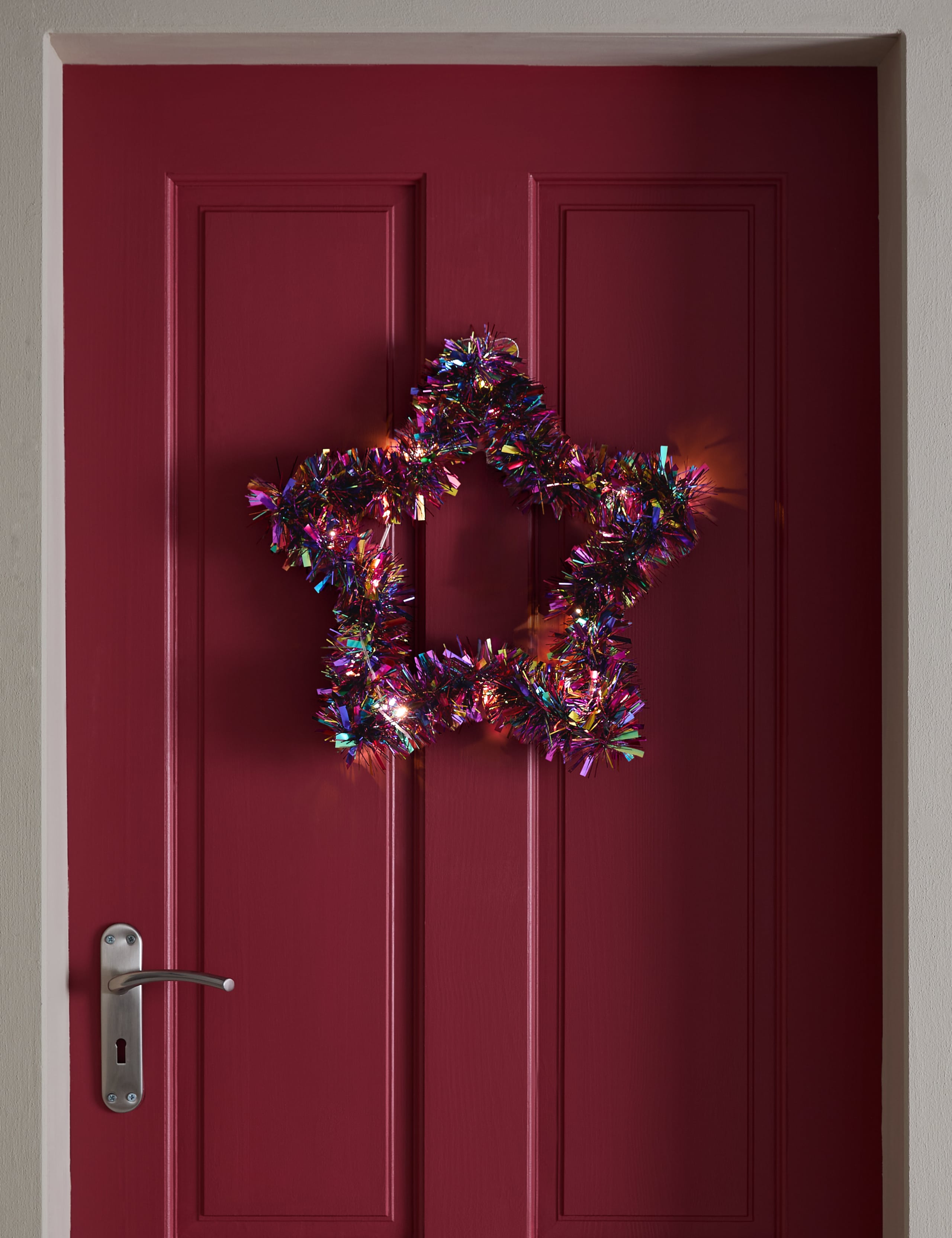 Pre Lit Tinsel Star Wreath
