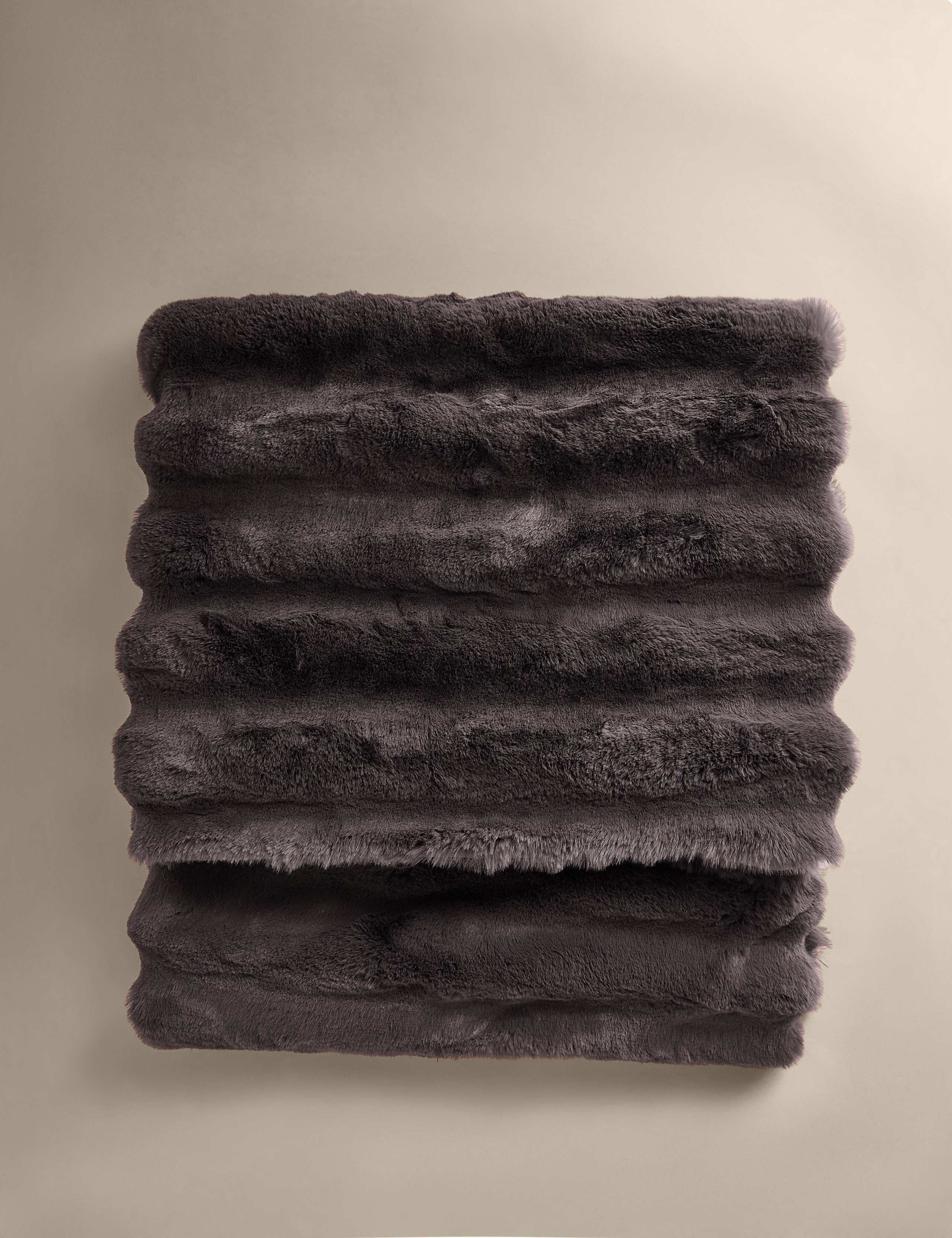 Ribbed Chunky Adult Throw