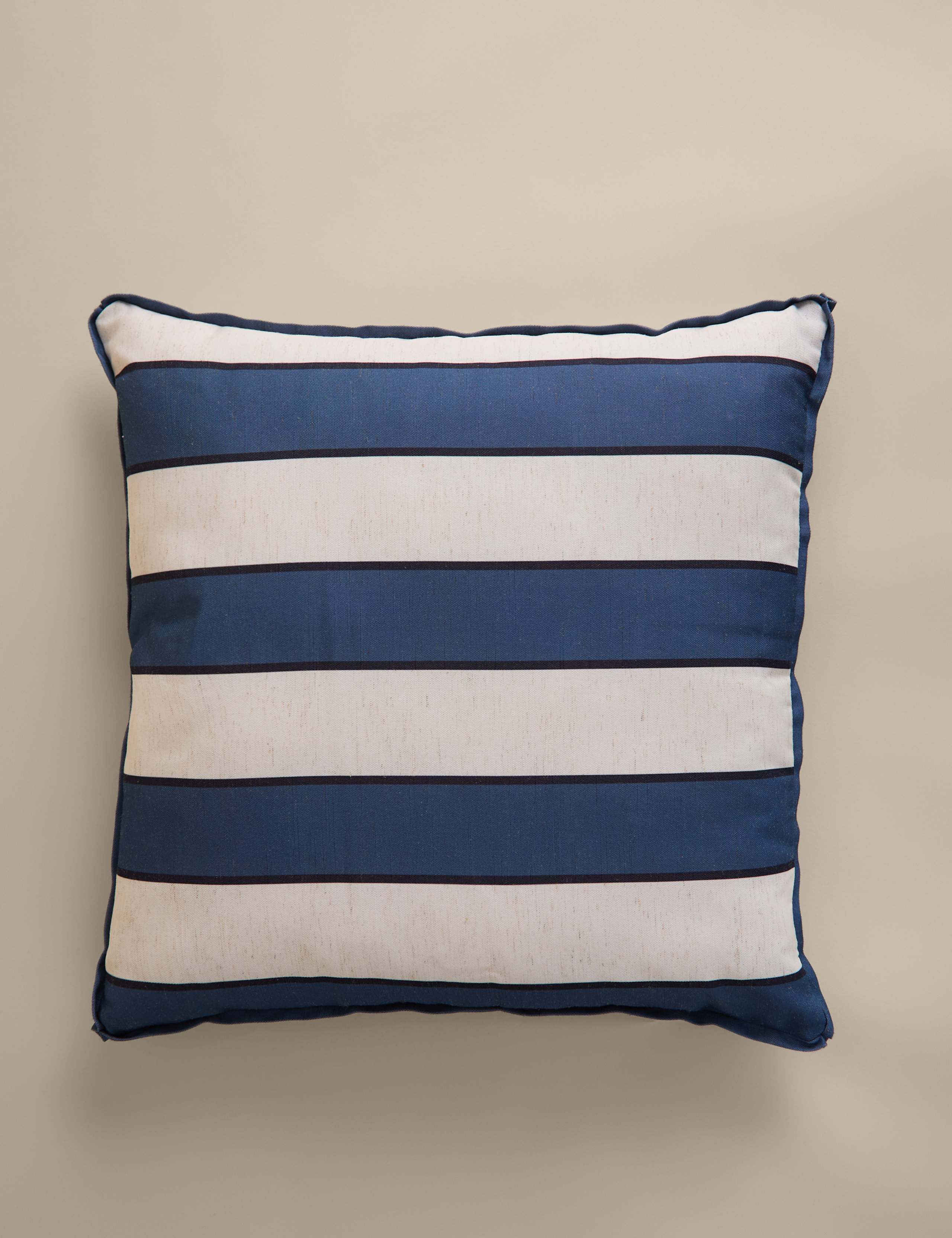 Set of 2 Striped Outdoor Cushions
