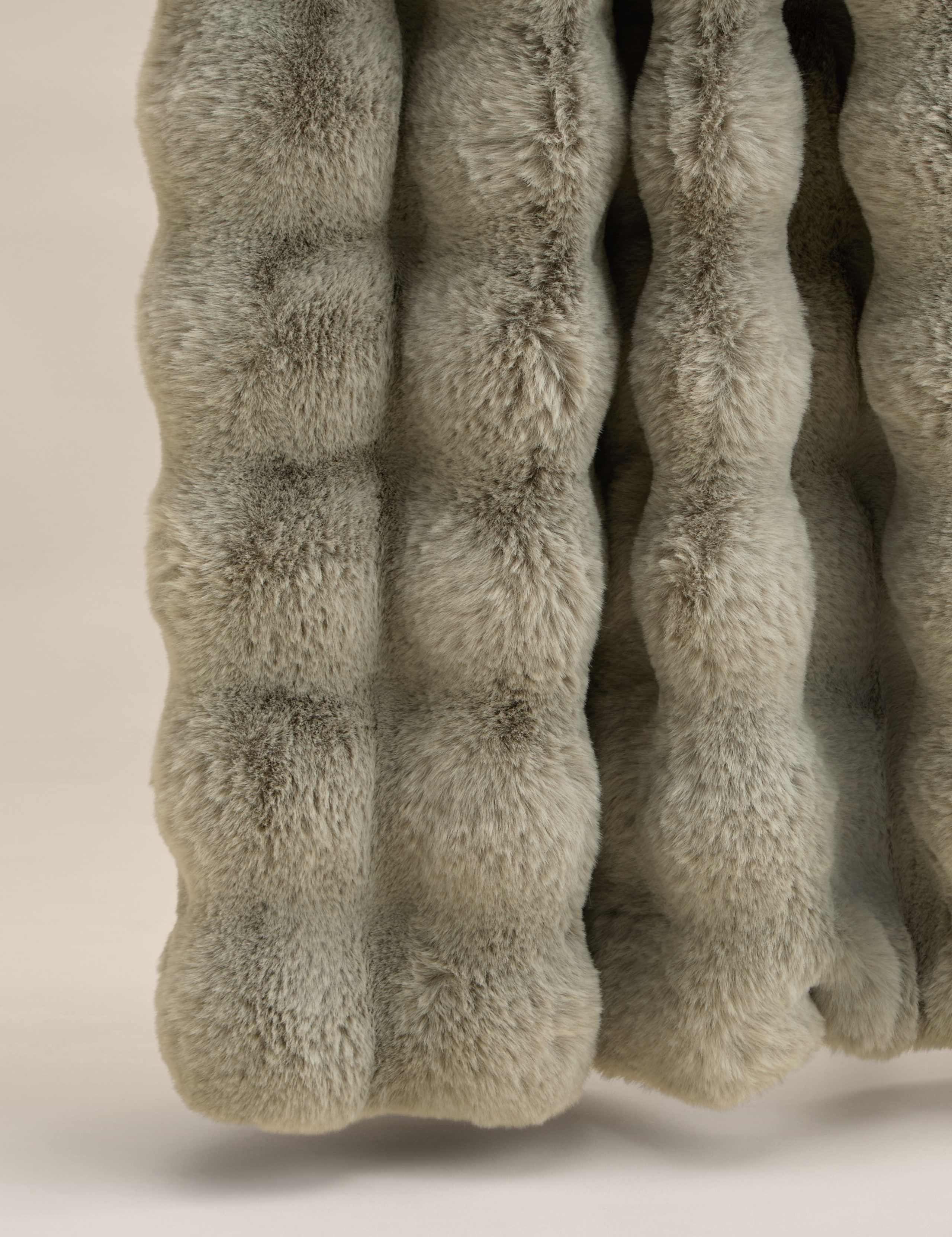 Bubble Faux Fur Throw