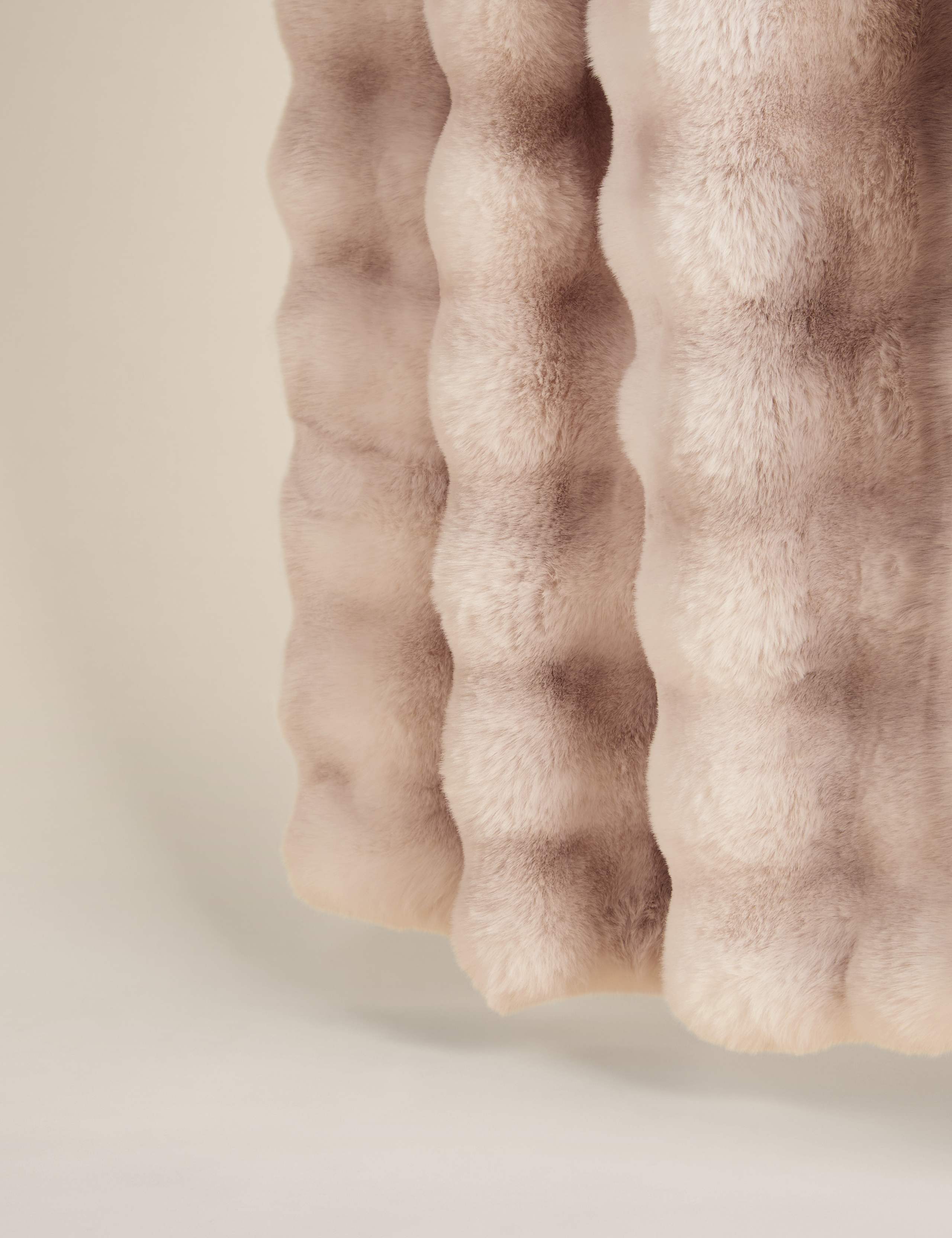 Bubble Faux Fur Throw