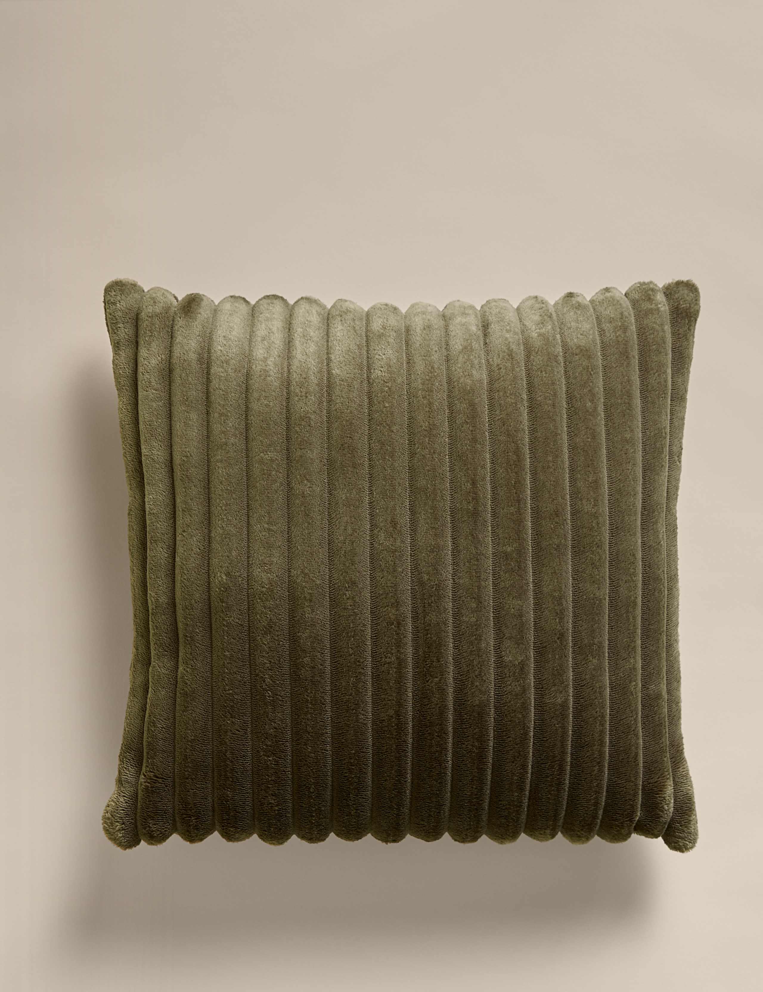 Ribbed Fleece Cushion