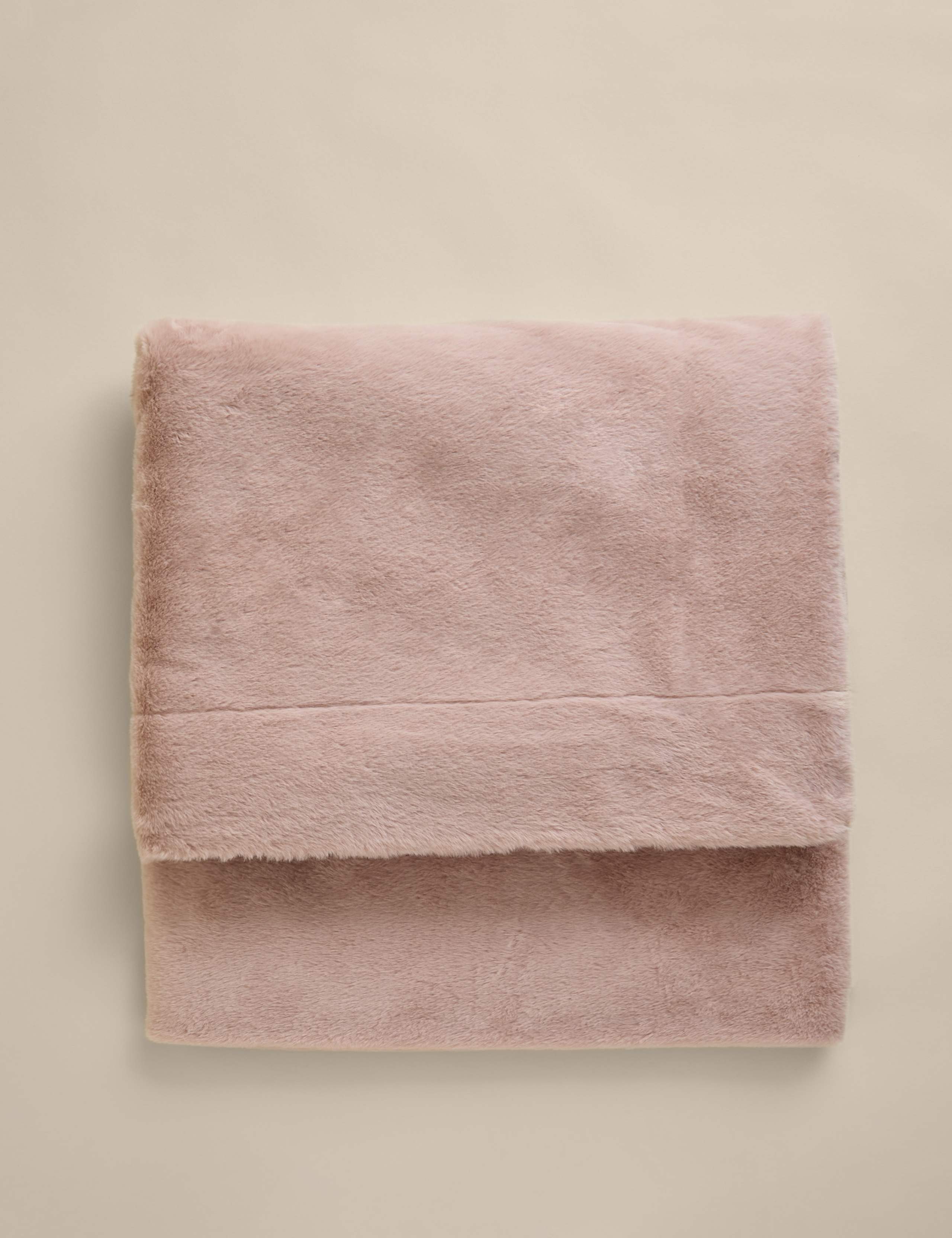 Supersoft Faux Fur Throw