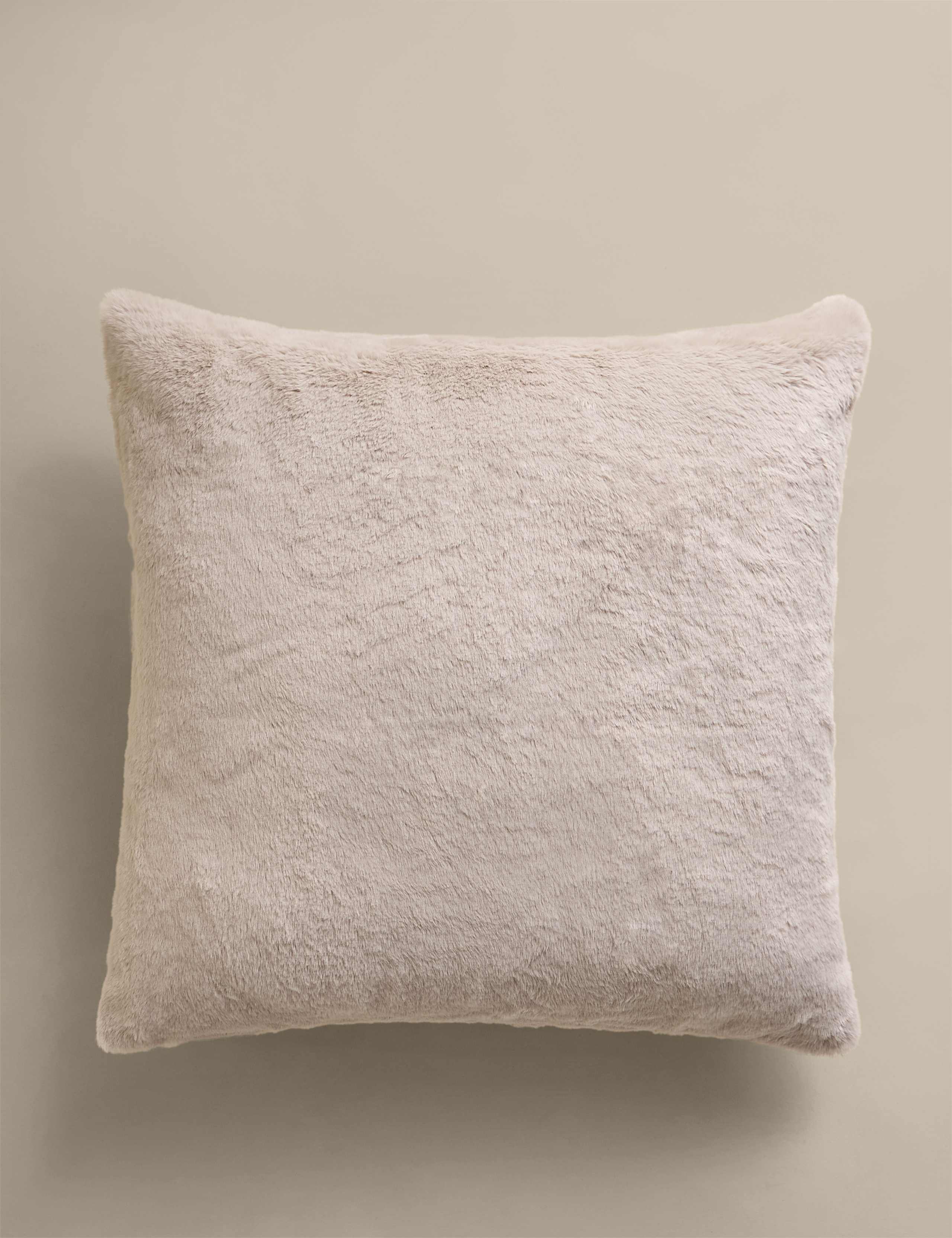 Velvet Supersoft Cushion