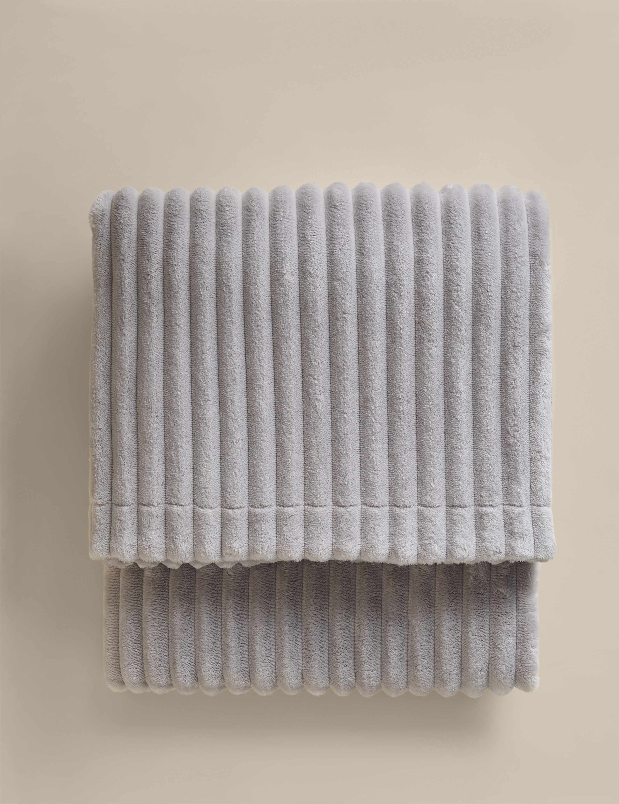 Fleece Ribbed Throw