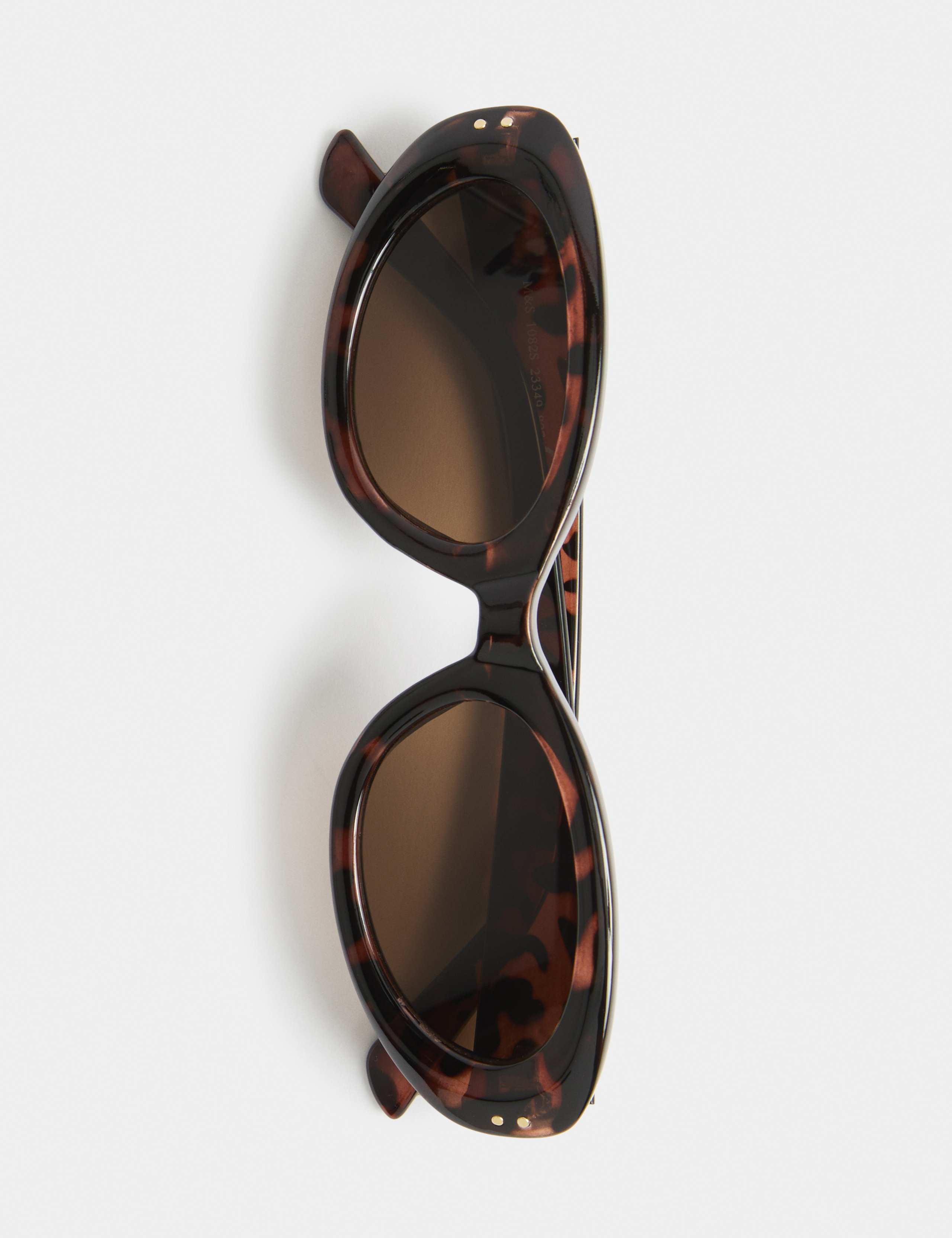 Bevelled Oval Cat Eye Sunglasses