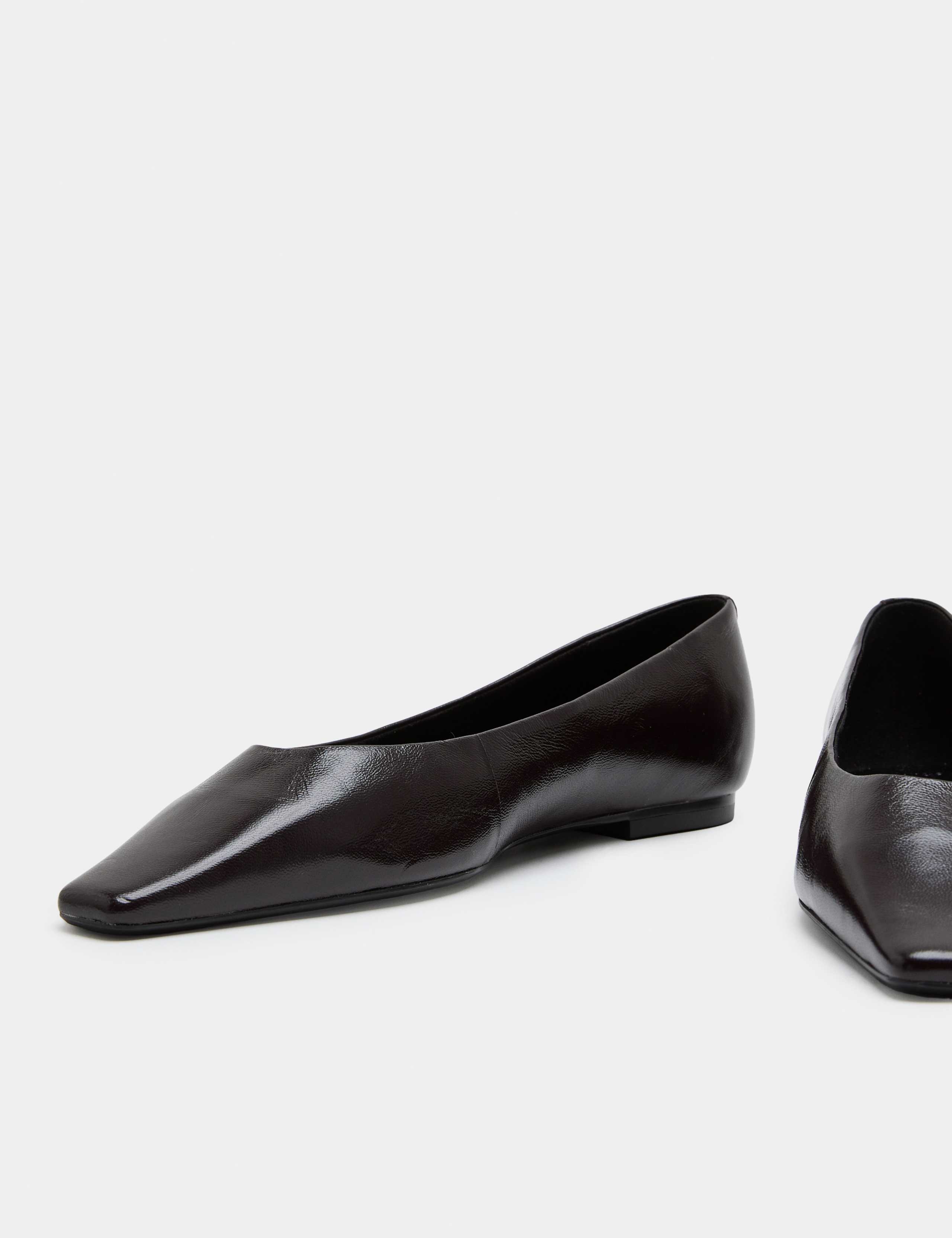 Leather Chisel Toe Ballet Pumps