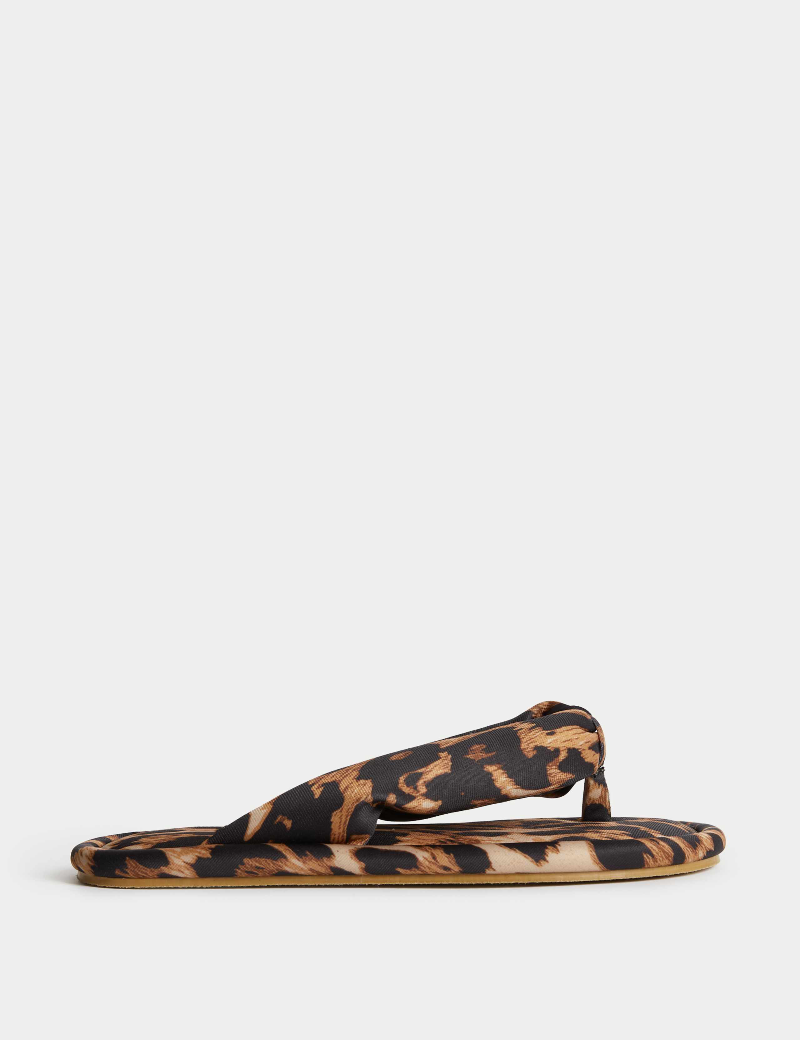 Leopard Print Slider Slippers