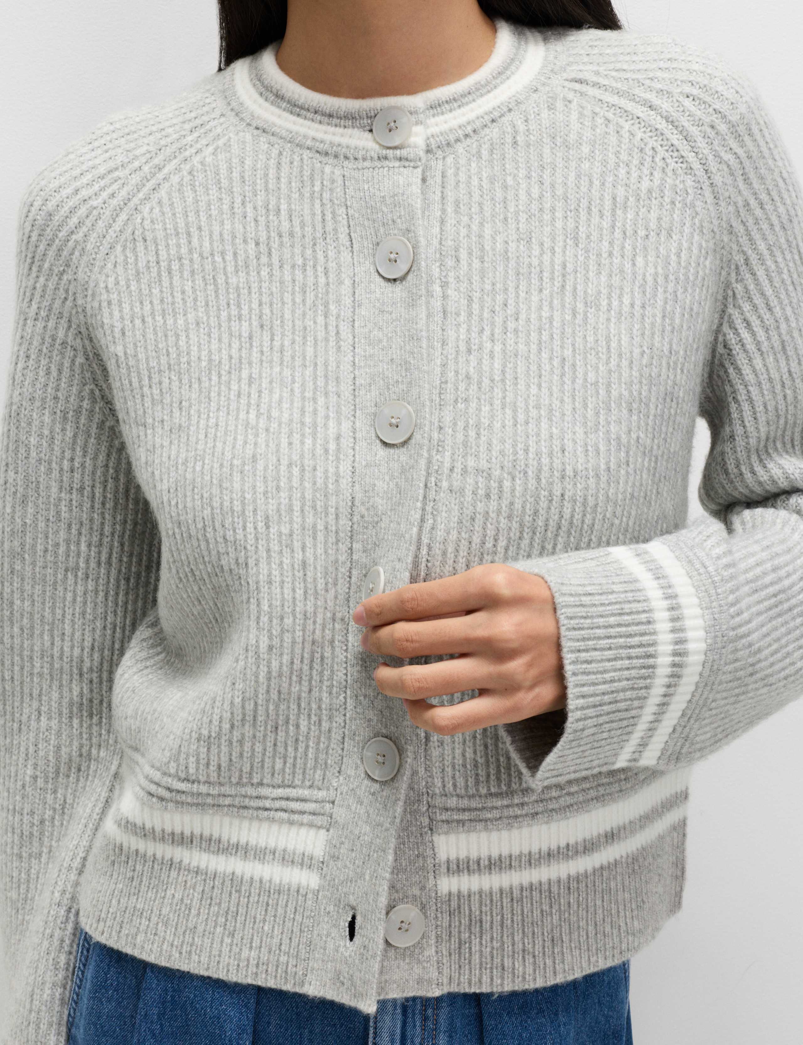Cloud-Yarn Crew Neck Tipped Detail Cardigan