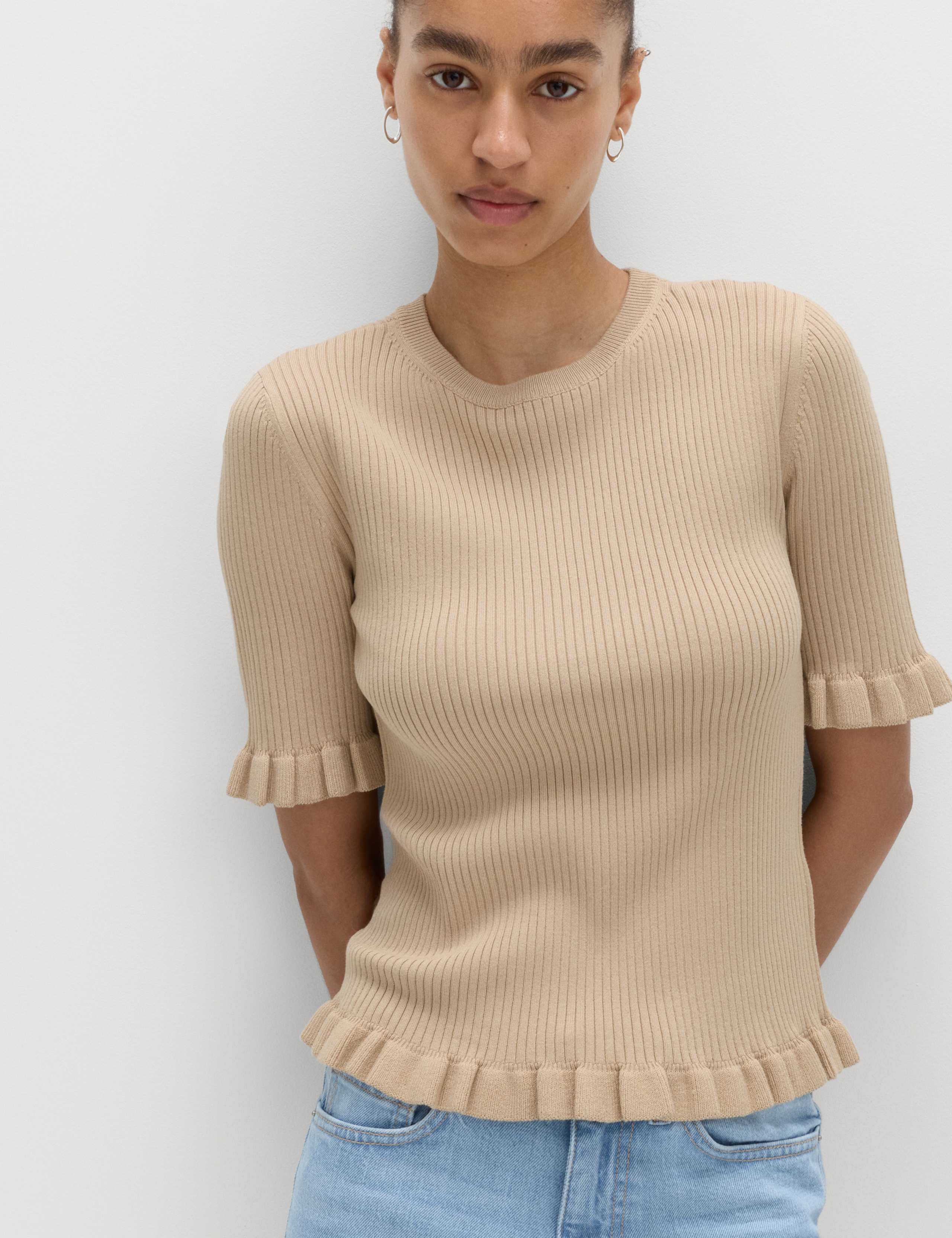 Ribbed Frill Detail Knitted Top