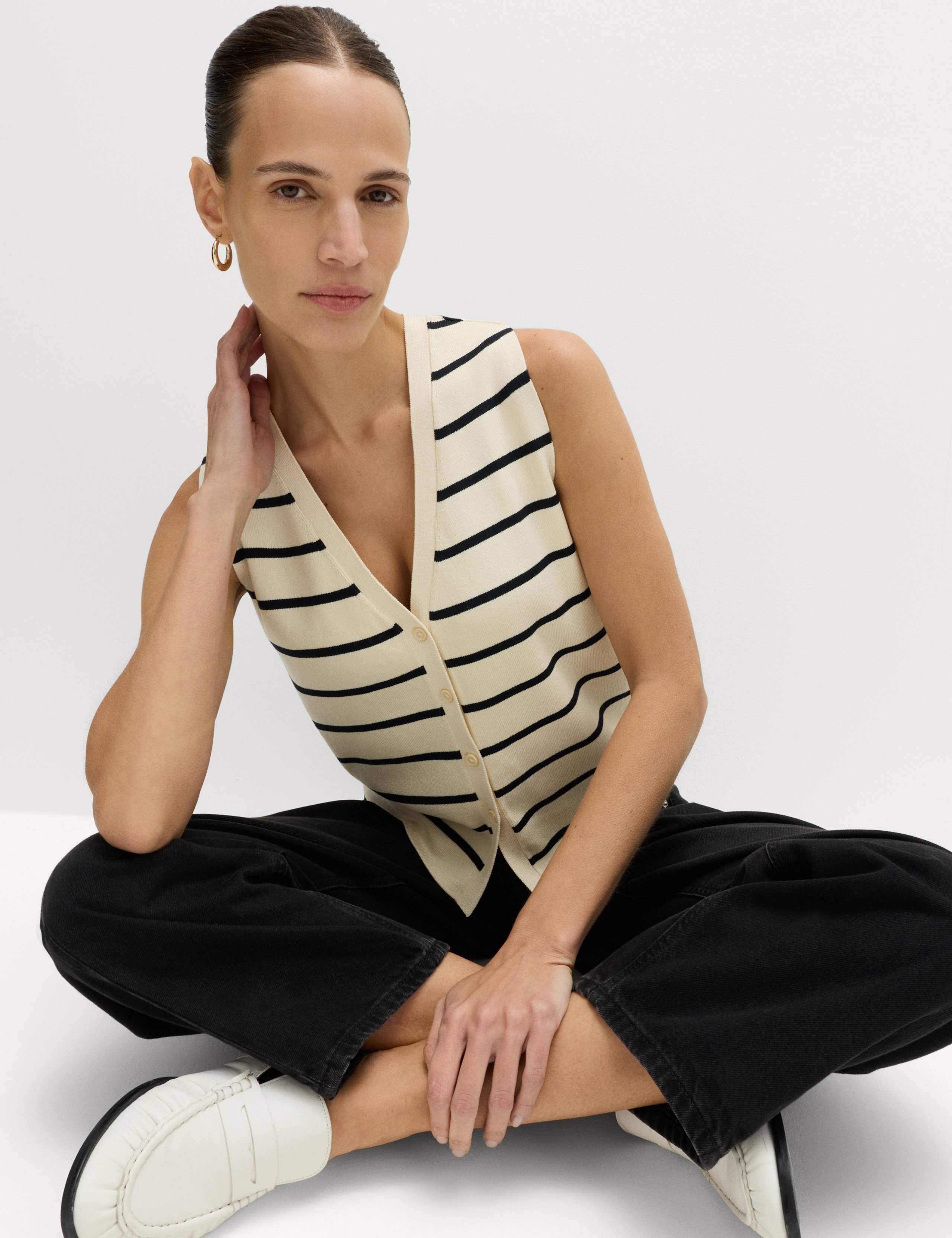 Striped V-Neck Cropped Knitted Waistcoat