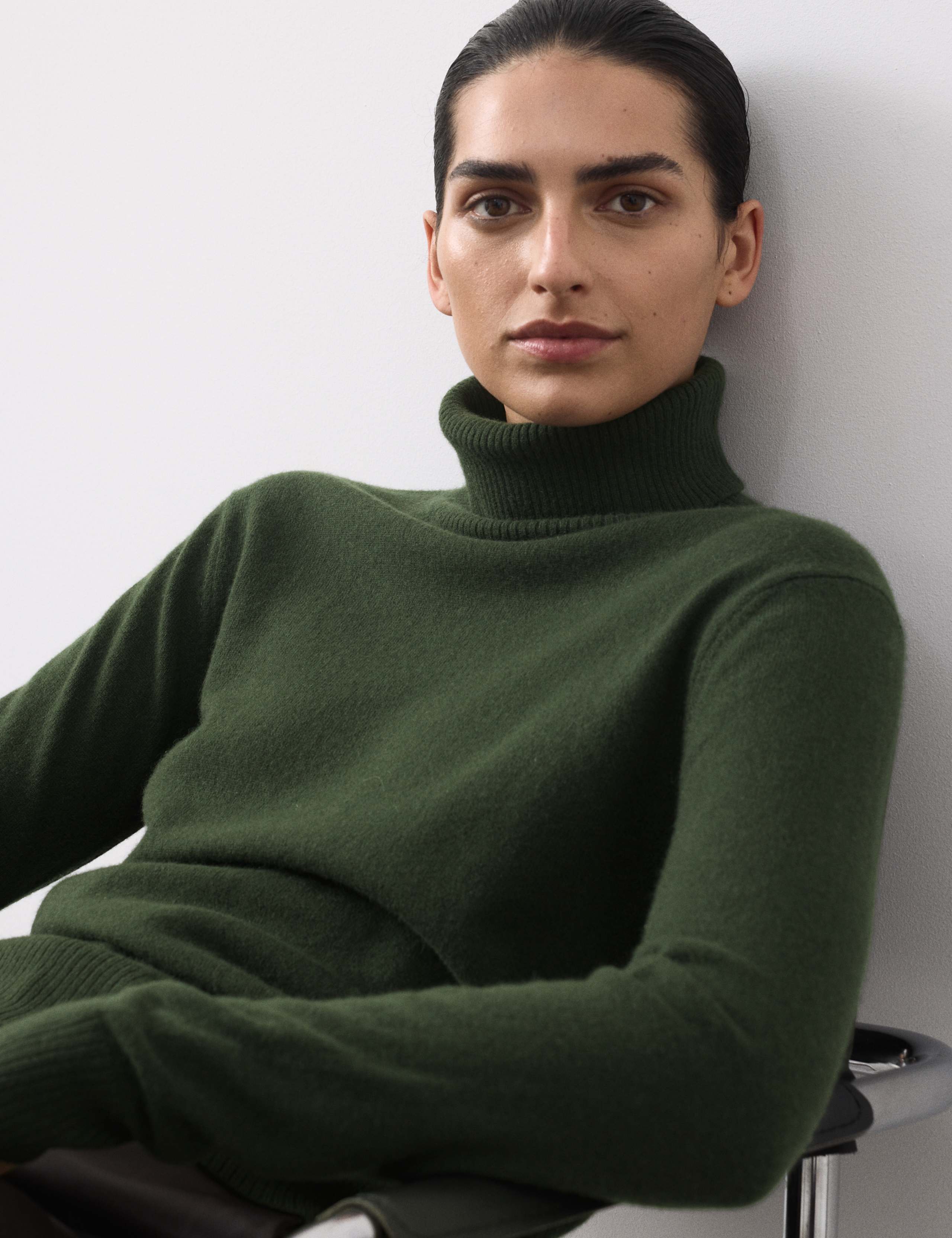 Pure Cashmere Roll Neck Jumper