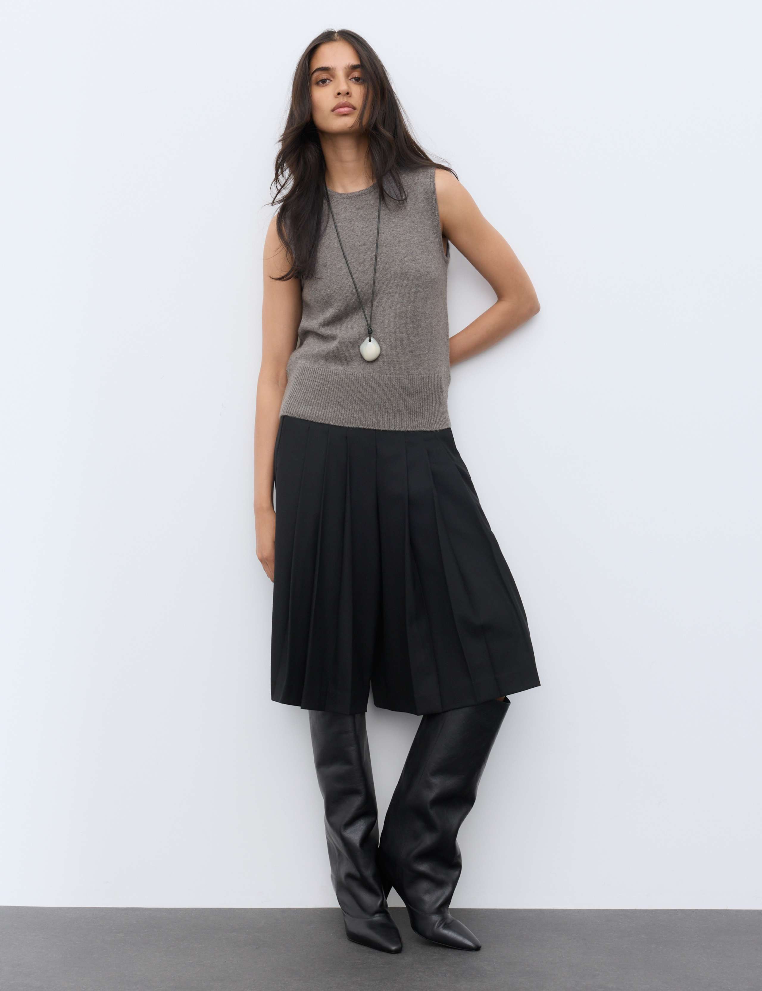 Merino Wool Rich Knitted Vest with Cashmere