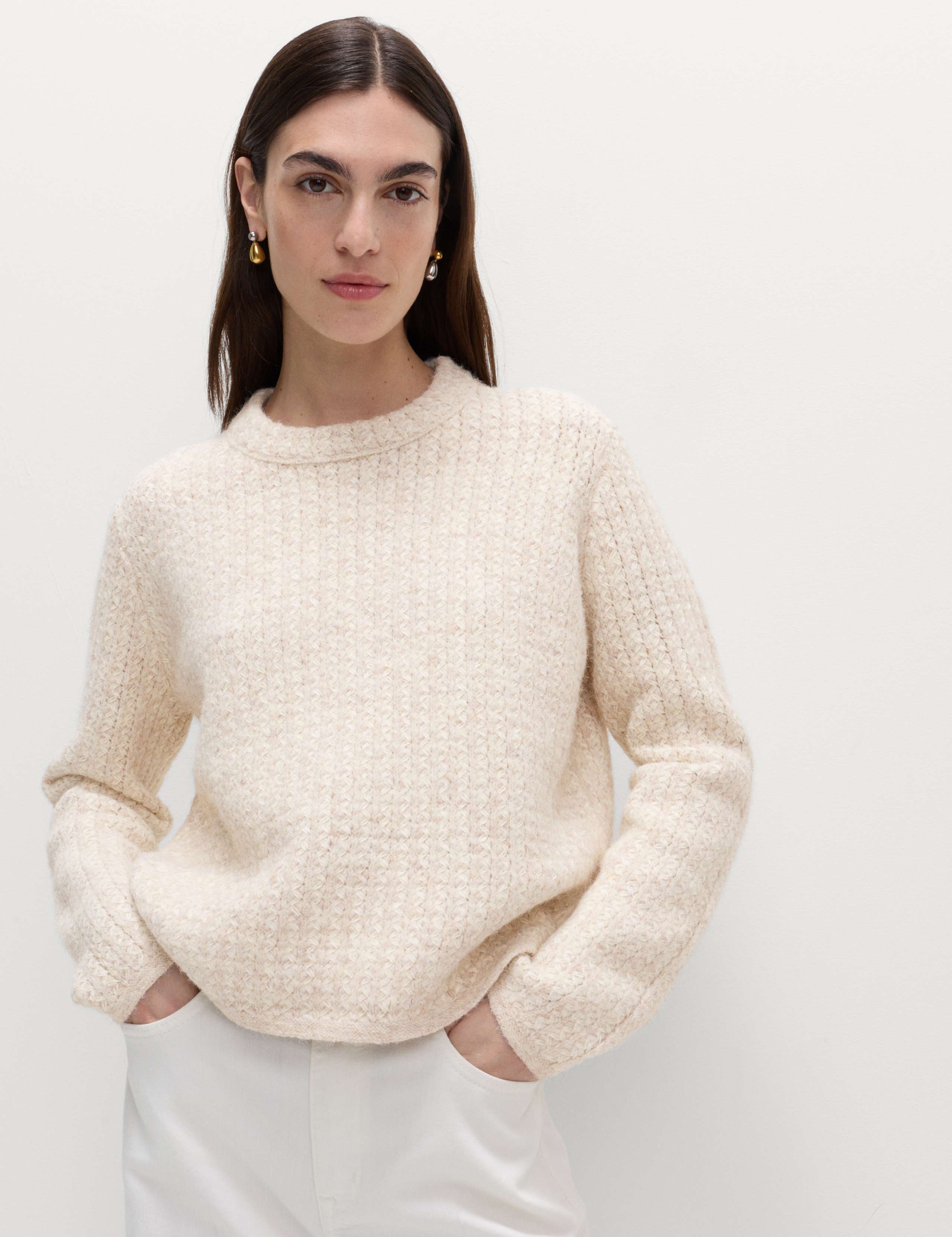 Textured Crew Neck Cropped Jumper With Wool
