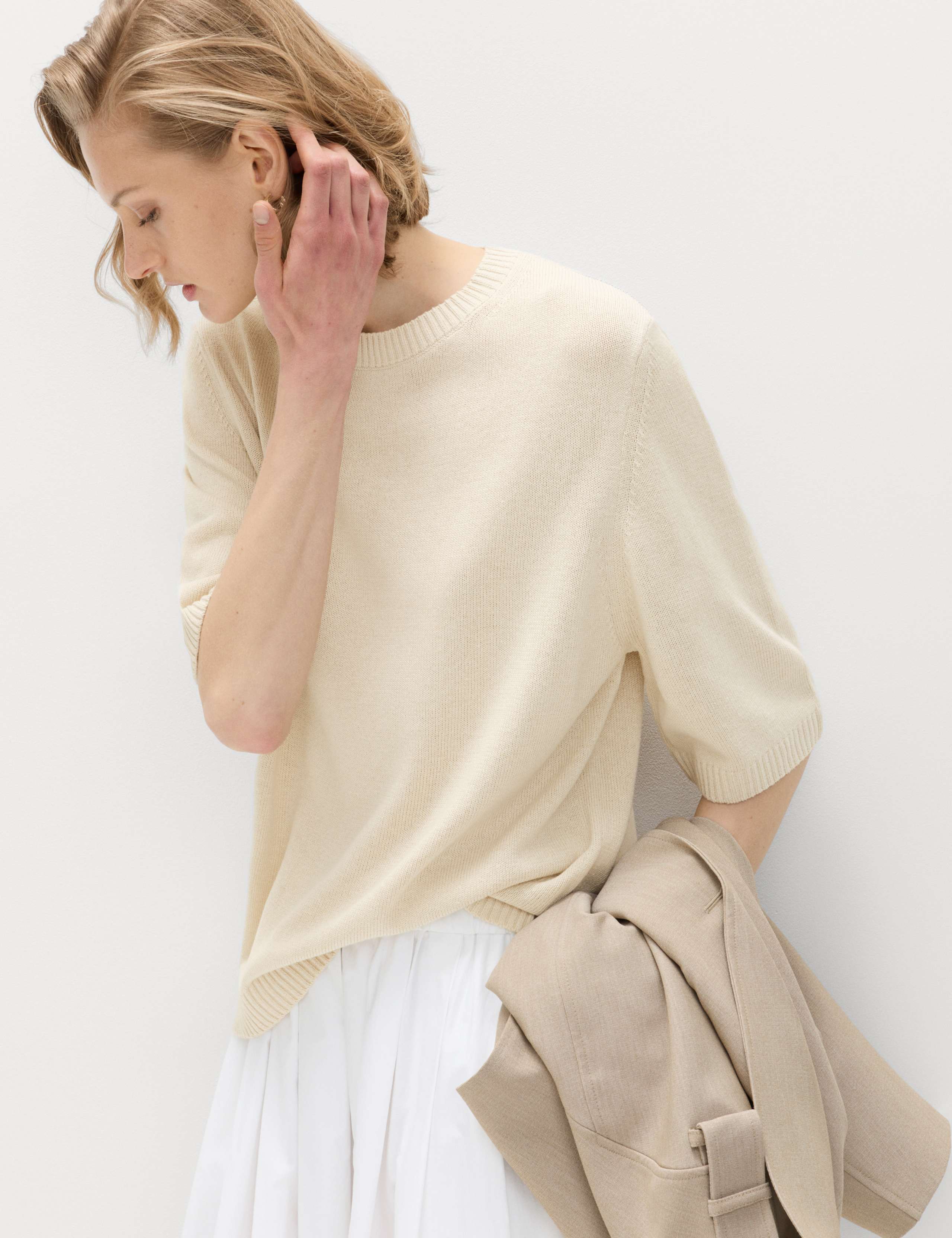 Relaxed Fit Knitted Top With Linen