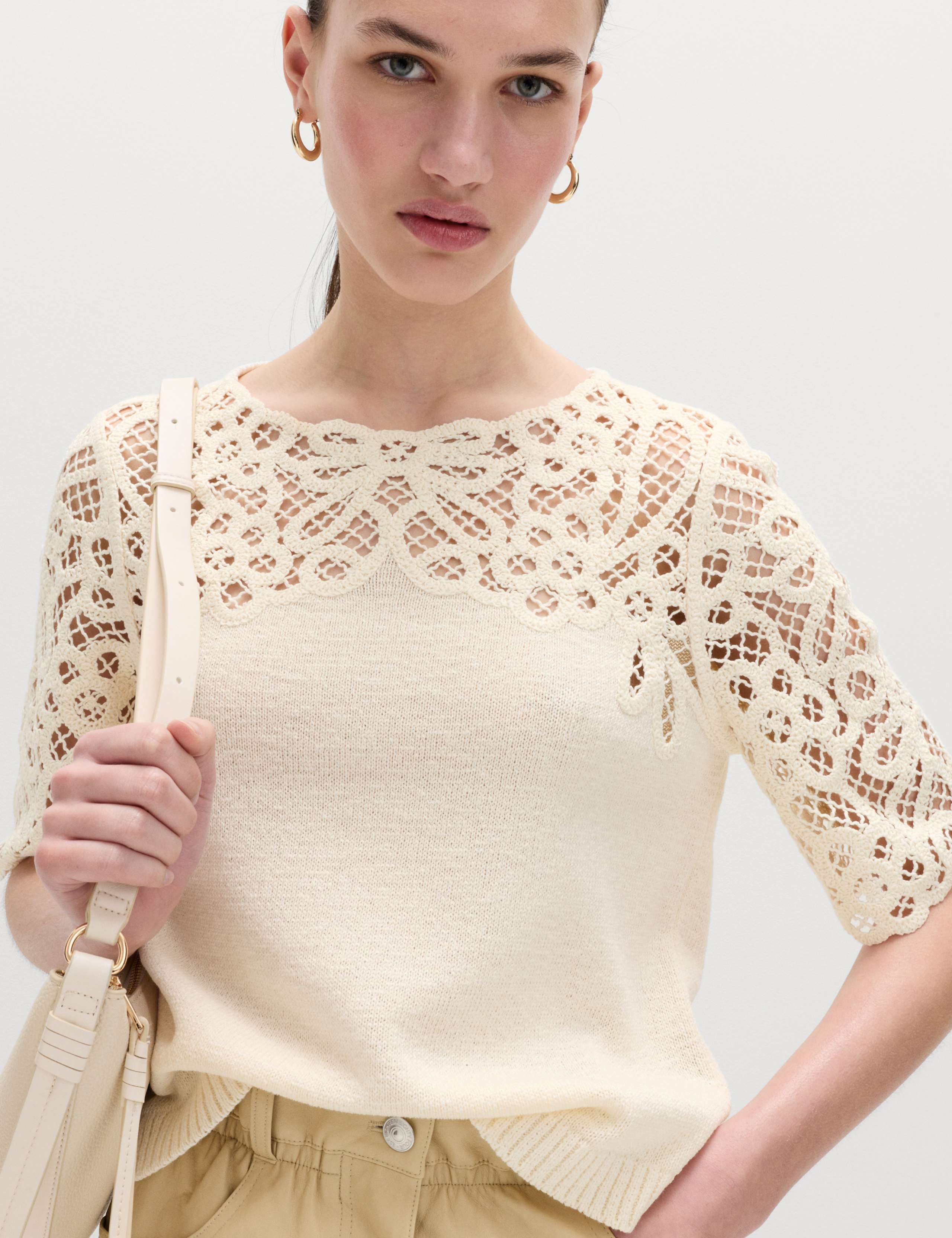 Lace Detail Knitted Top With Cotton
