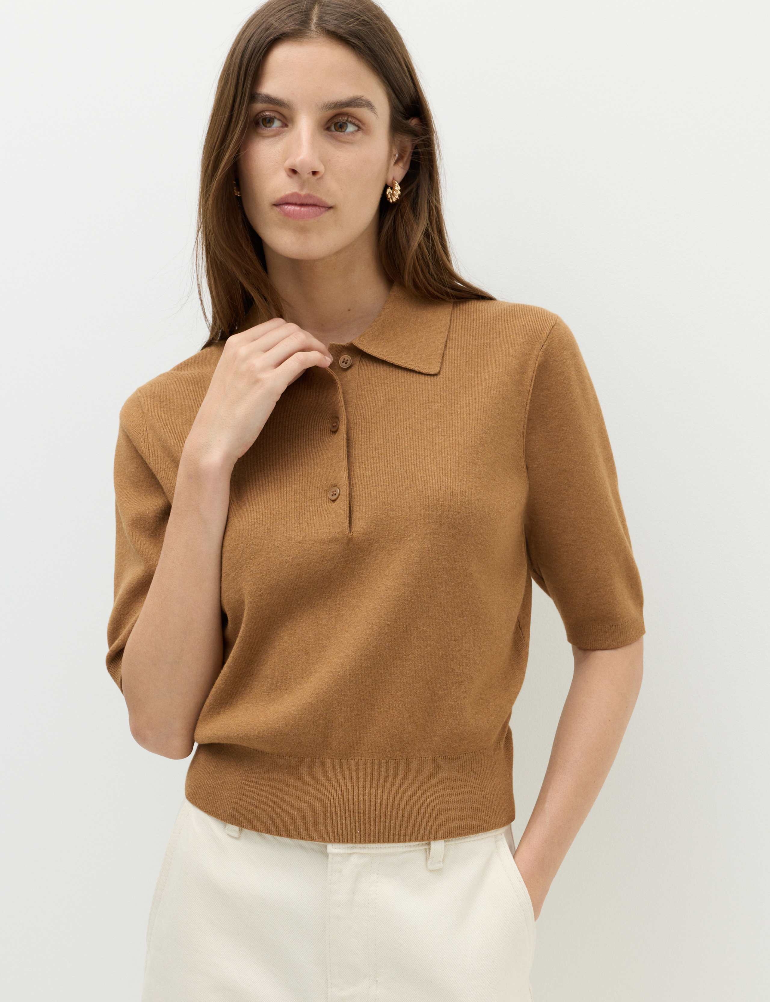 Collared Cropped Knitted Top