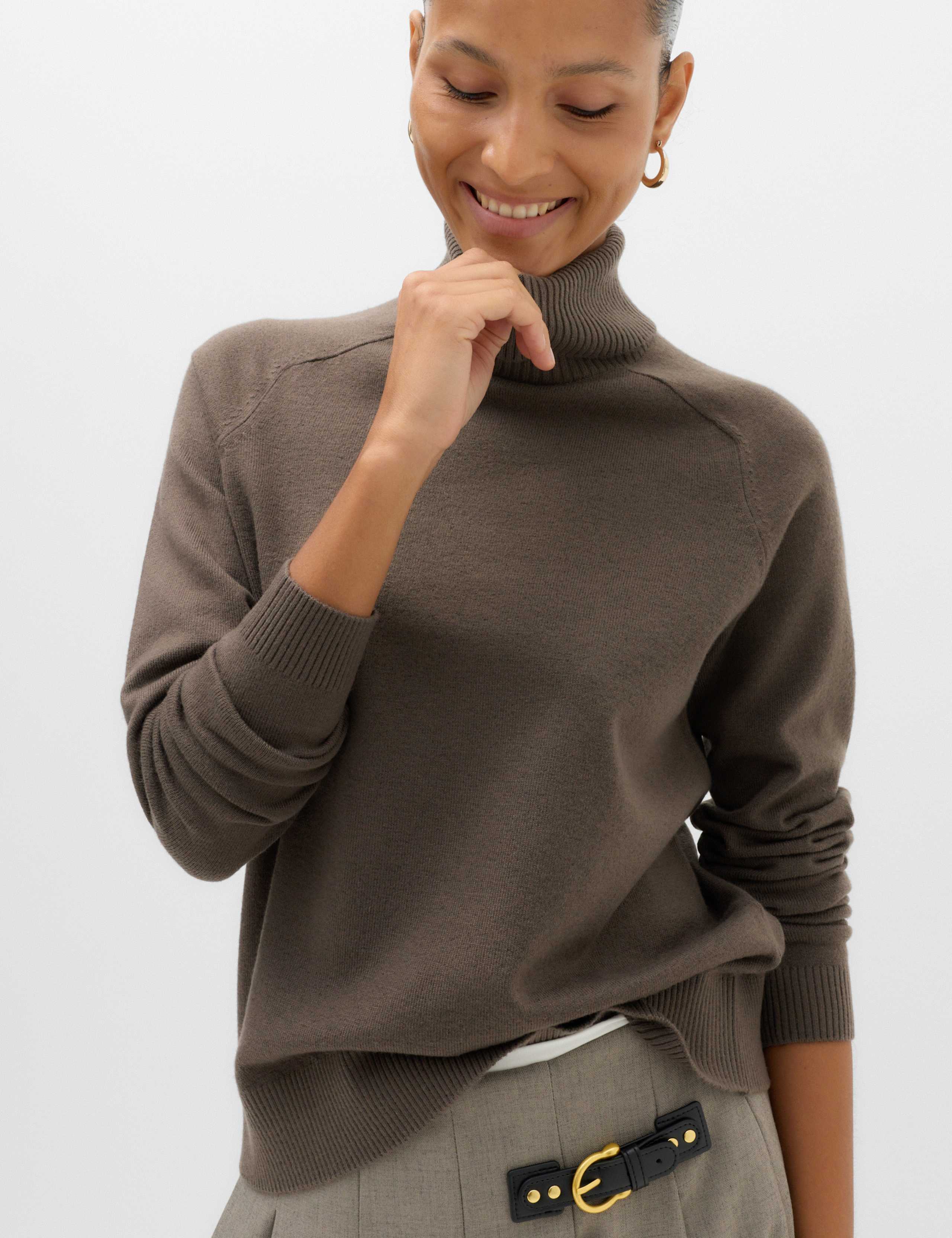 Air-Yarn Roll Neck Jumper