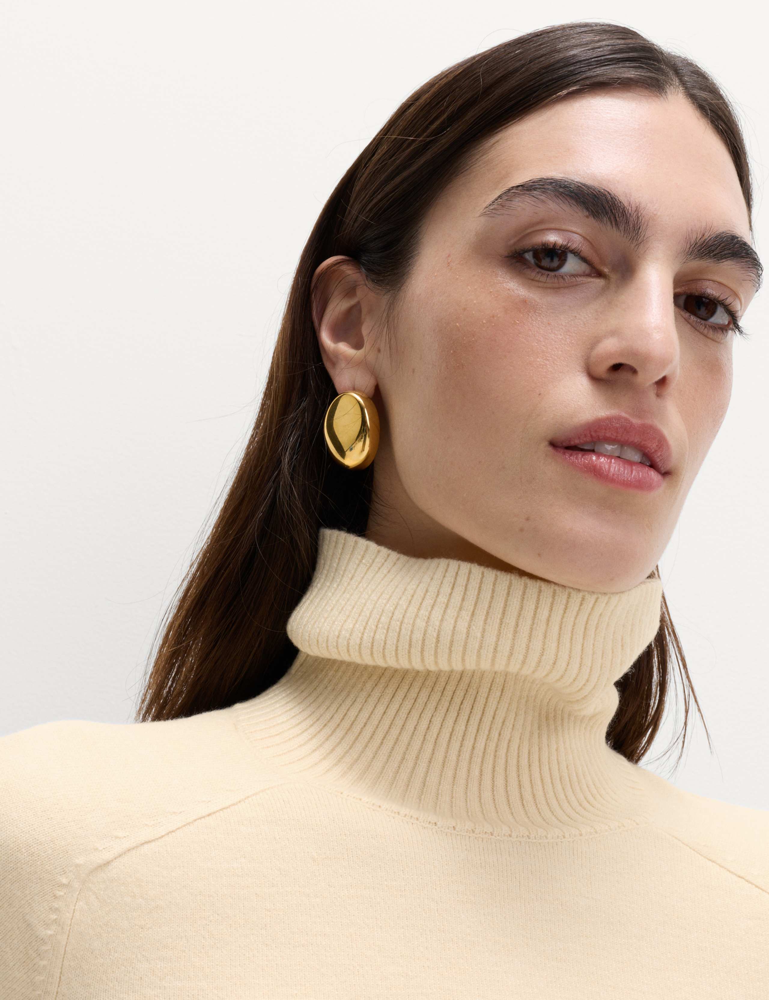 Air-Yarn Roll Neck Jumper