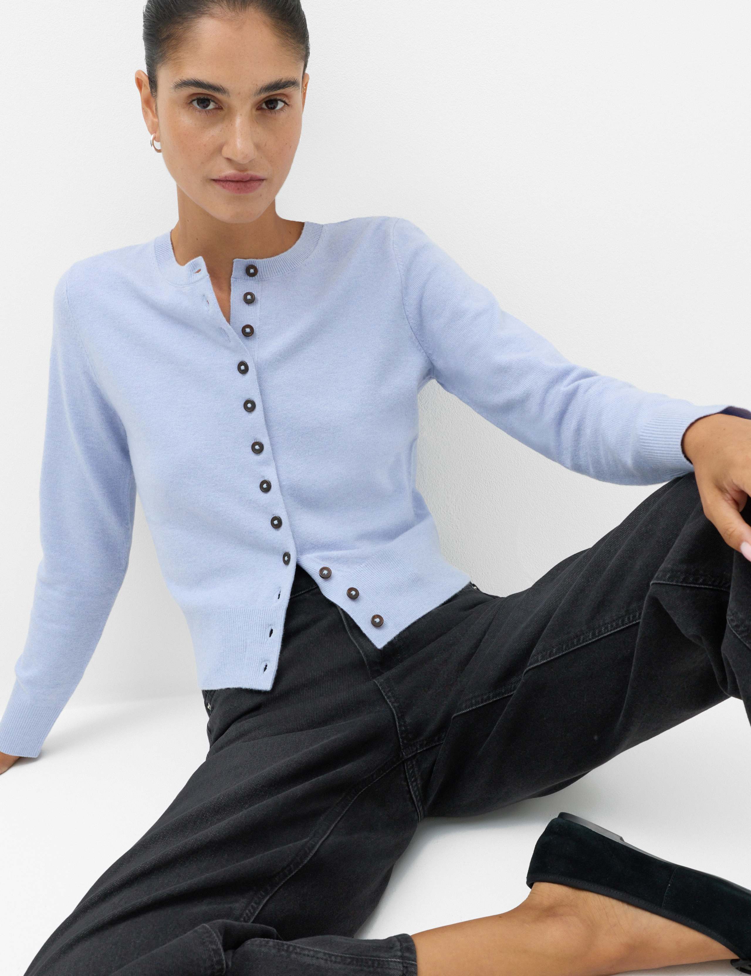 Air-Yarn Crew Neck Short Cardigan