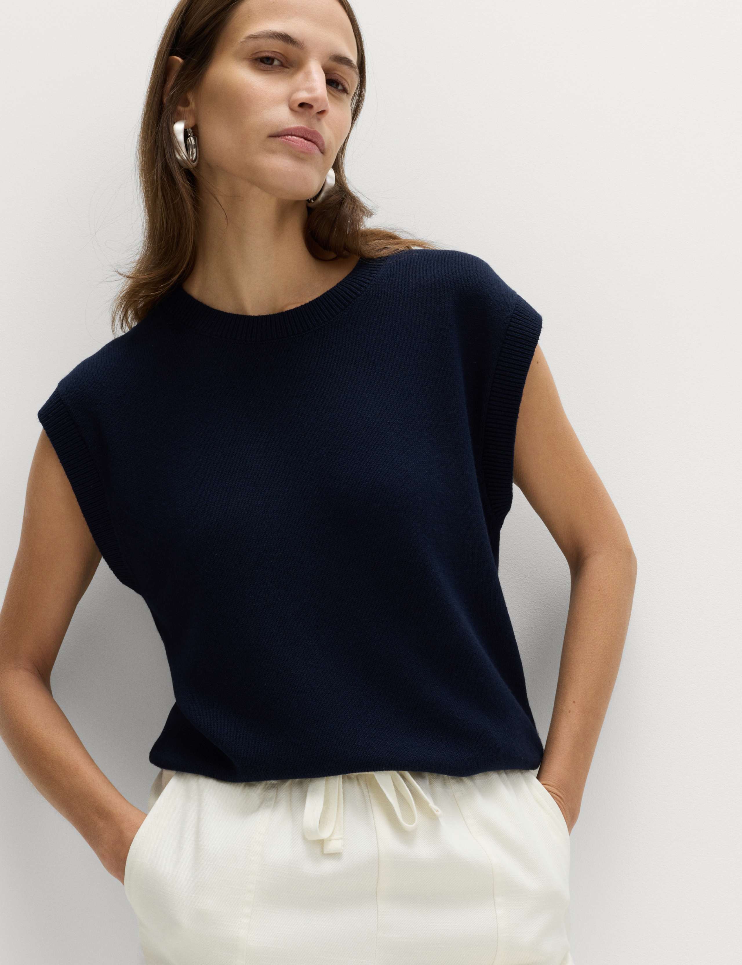 Muscle Knitted Vest with Linen